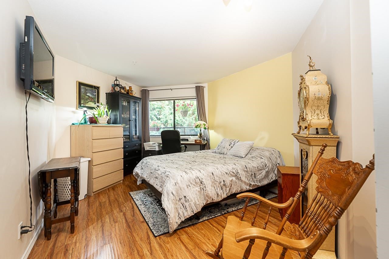 201-1440 George Street, White Rock, BC