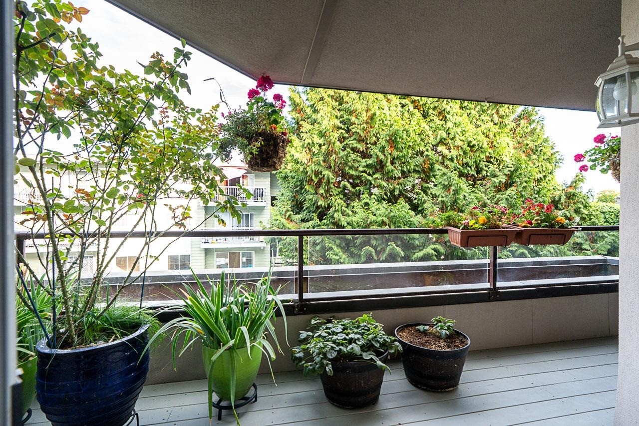 201-1440 George Street, White Rock, BC
