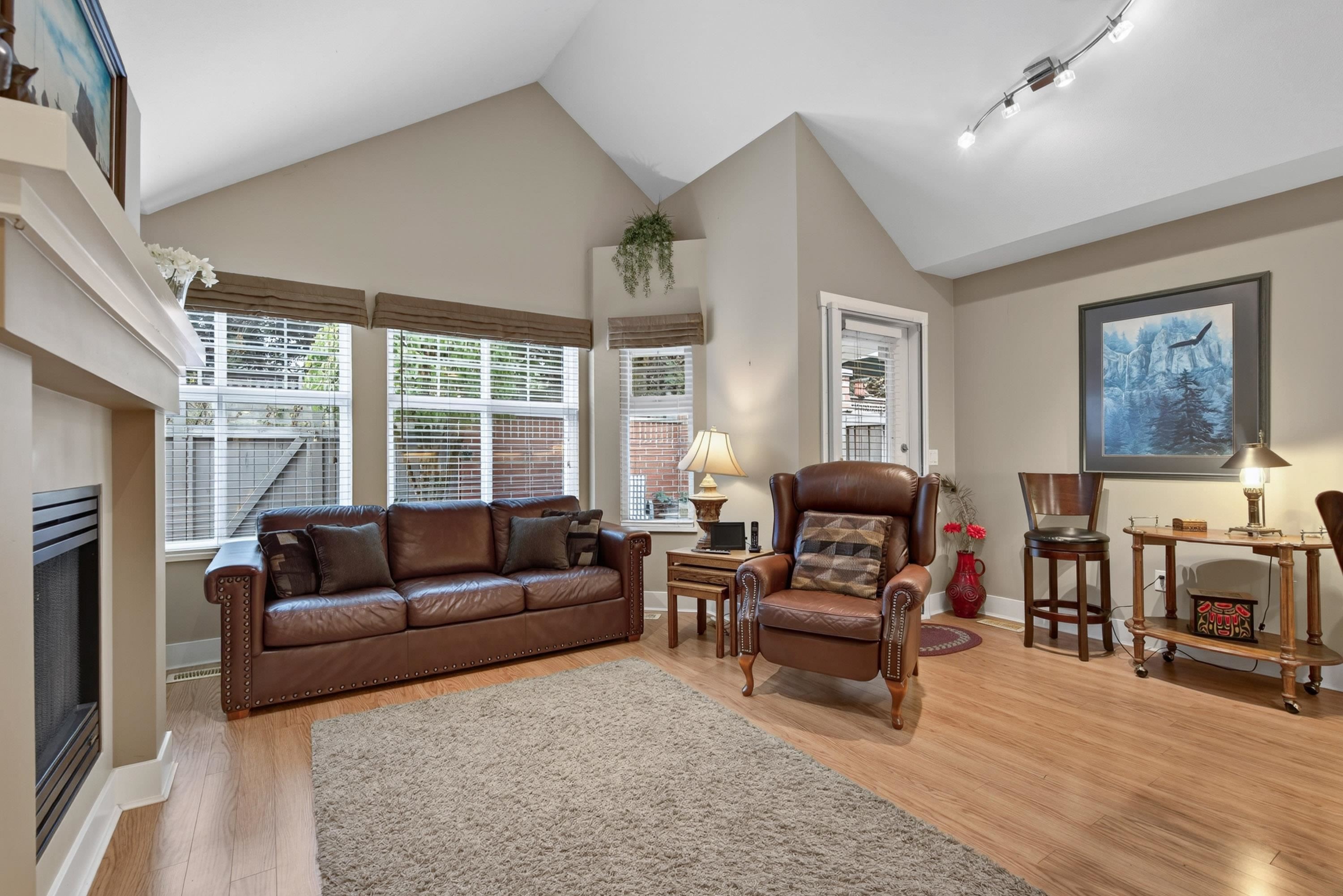 96-15500 Rosemary Heights Crescent, Surrey, BC