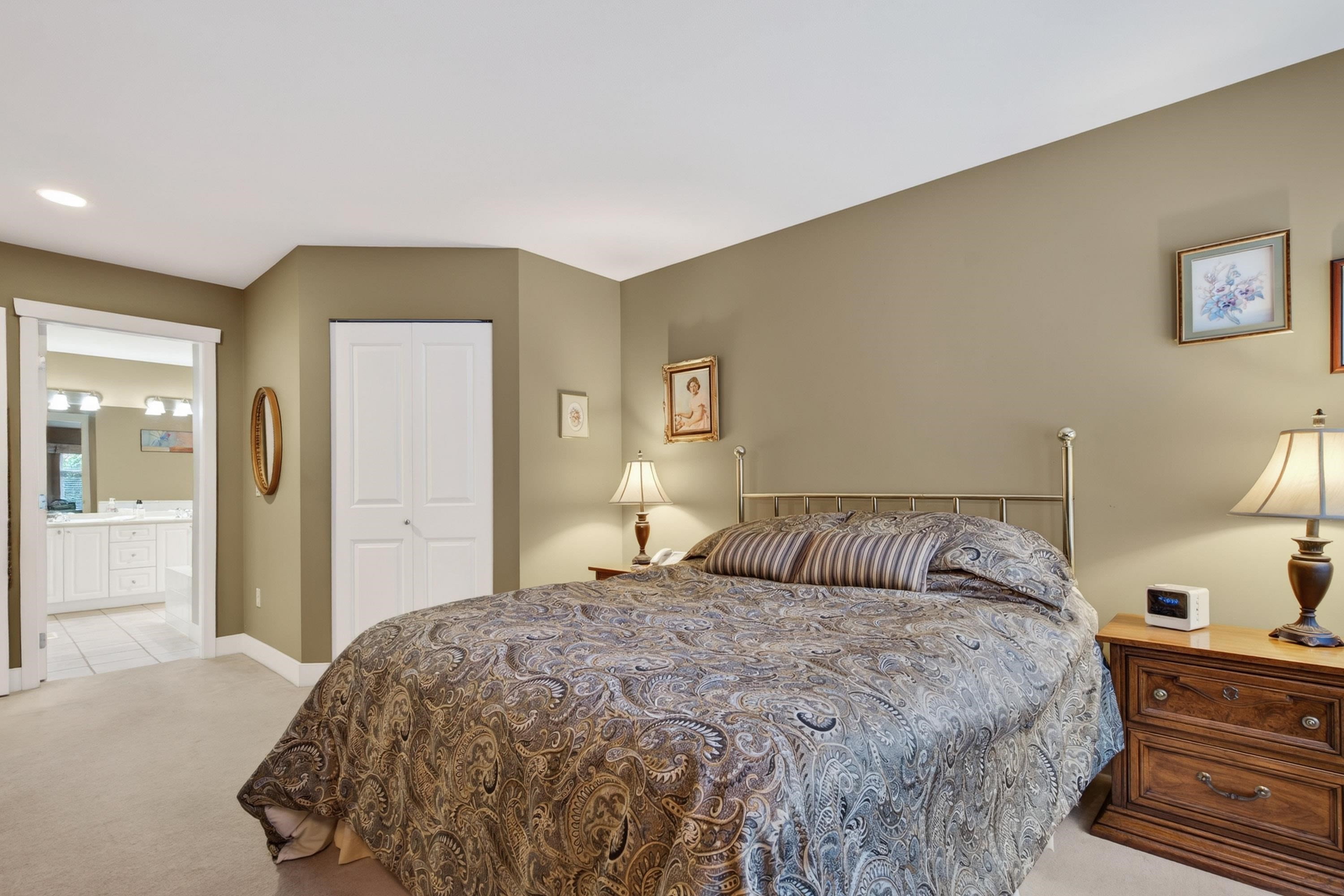 96-15500 Rosemary Heights Crescent, Surrey, BC