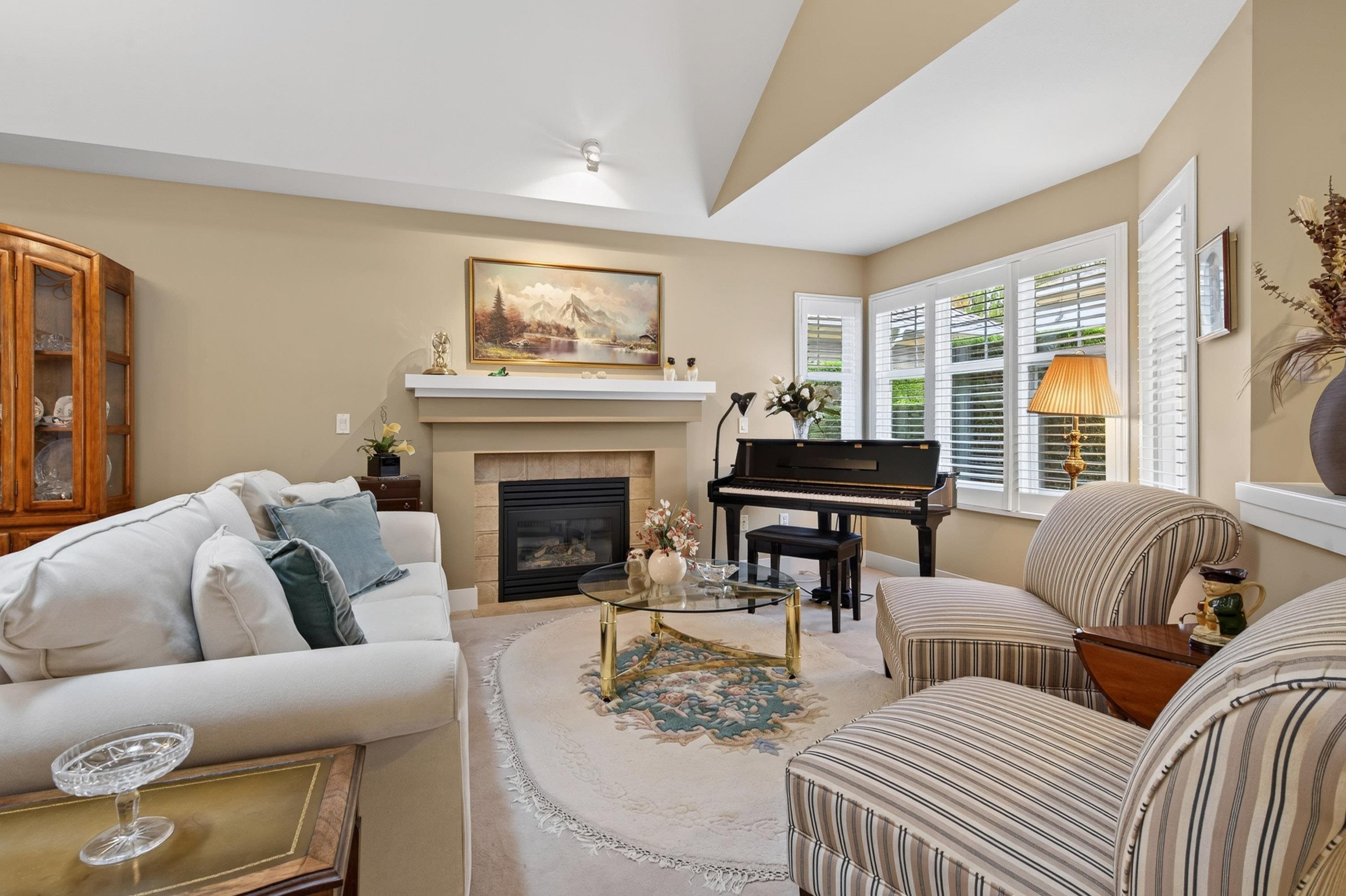 96-15500 Rosemary Heights Crescent, Surrey, BC