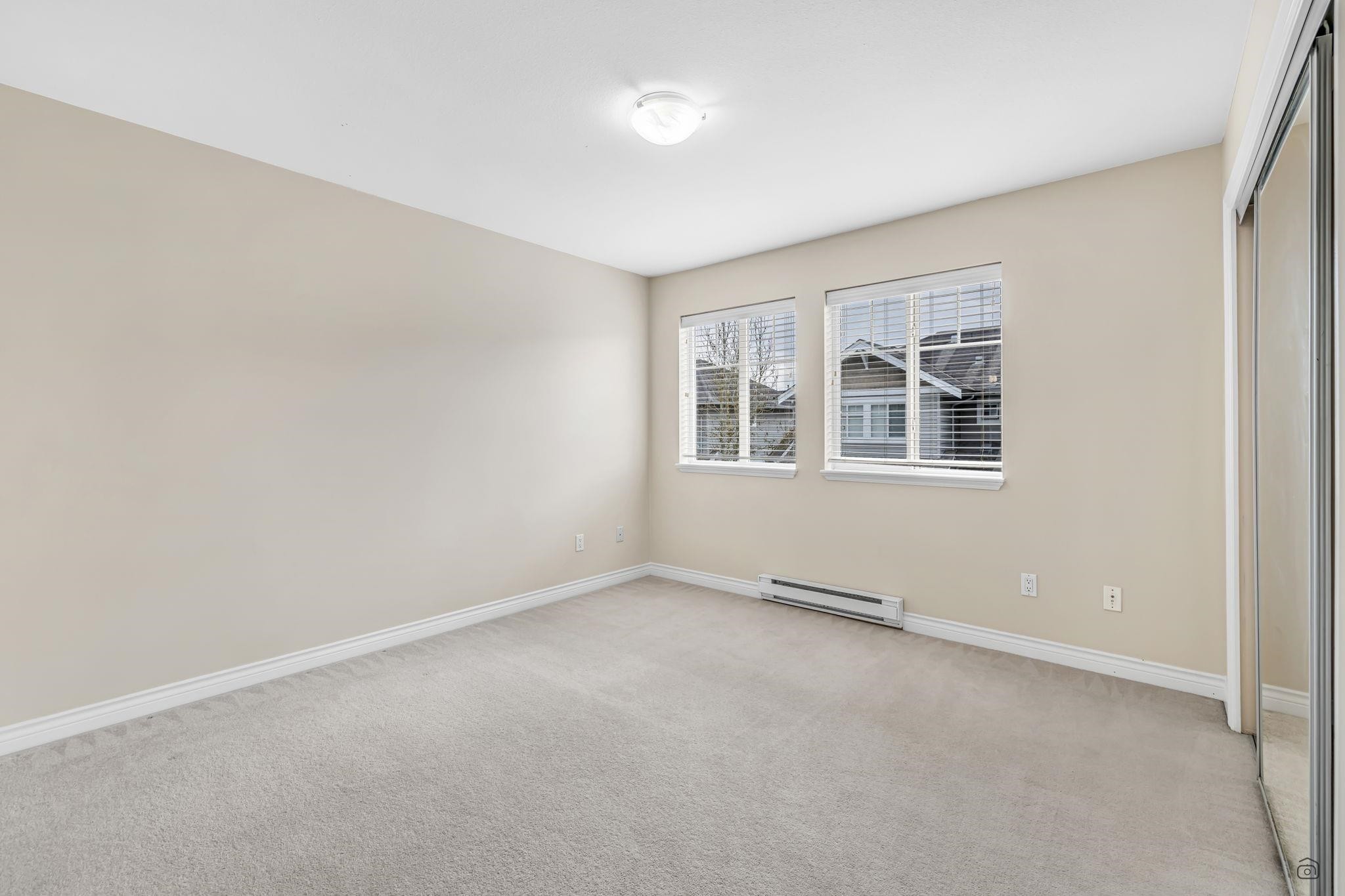 25-16760 61 Avenue, Surrey, BC