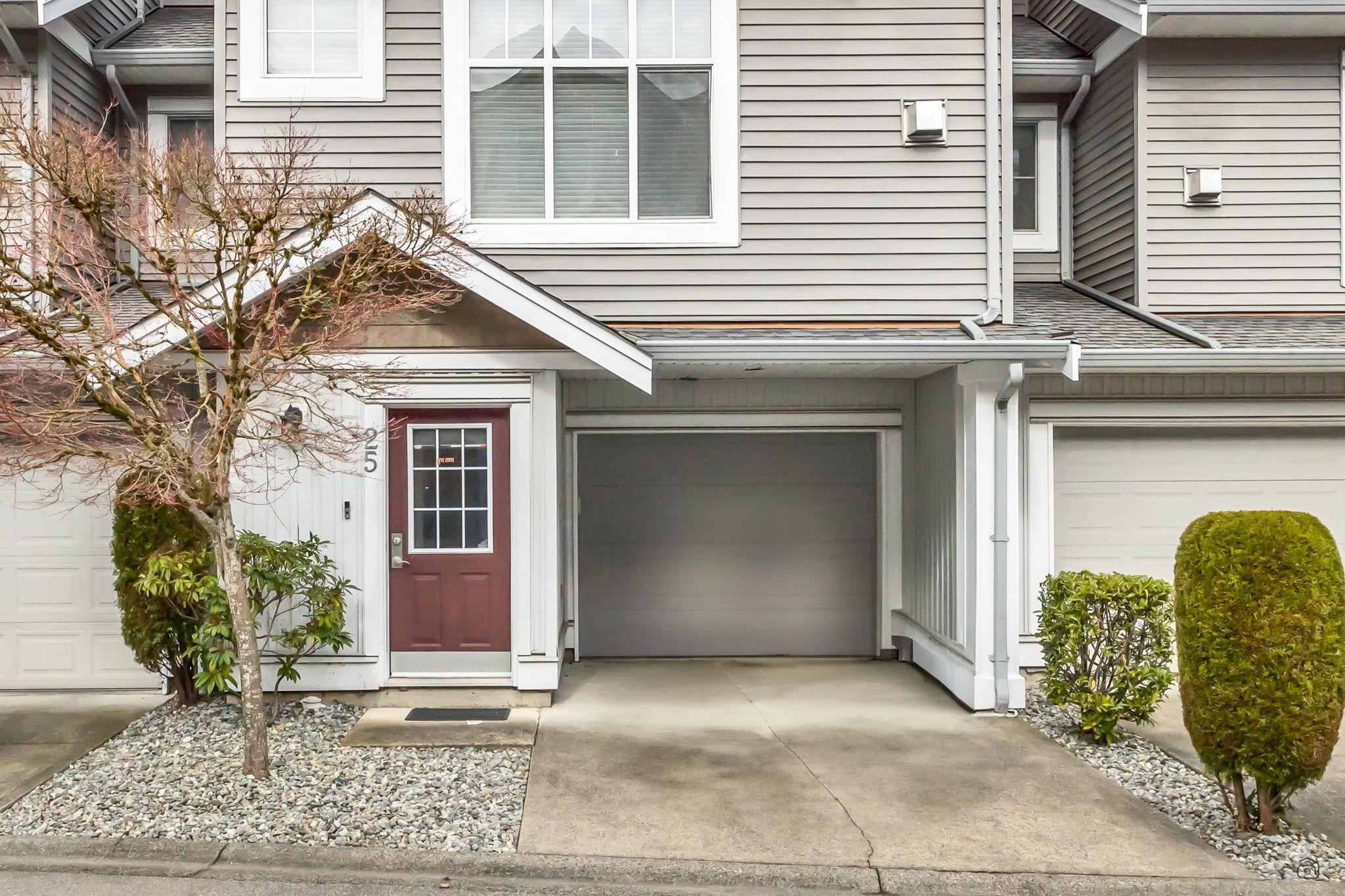 25-16760 61 Avenue, Surrey, BC