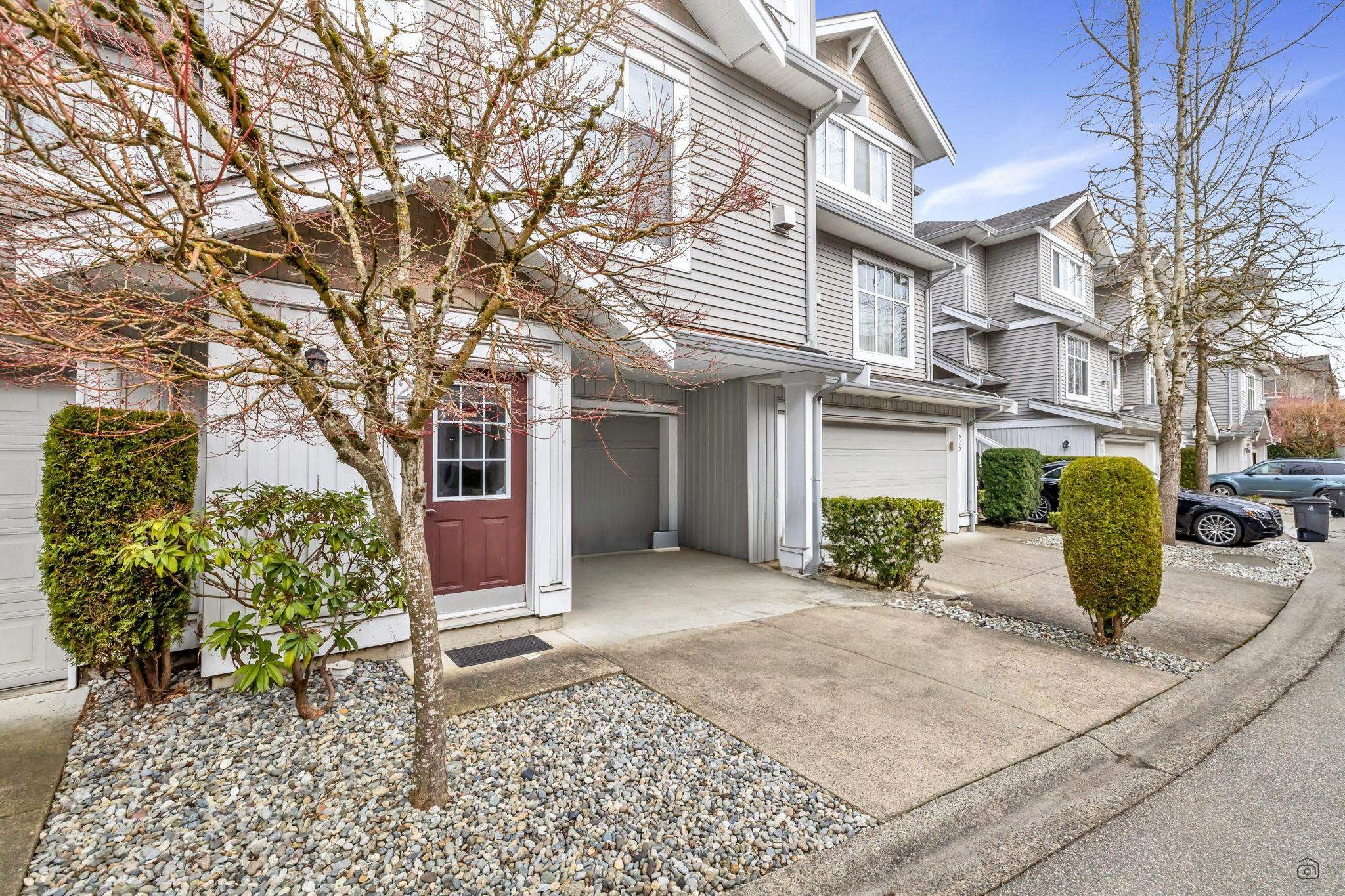 25-16760 61 Avenue, Surrey, BC