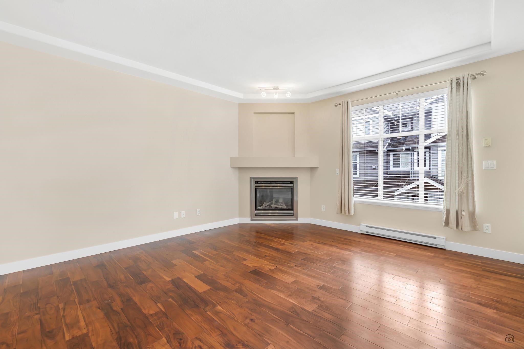 25-16760 61 Avenue, Surrey, BC