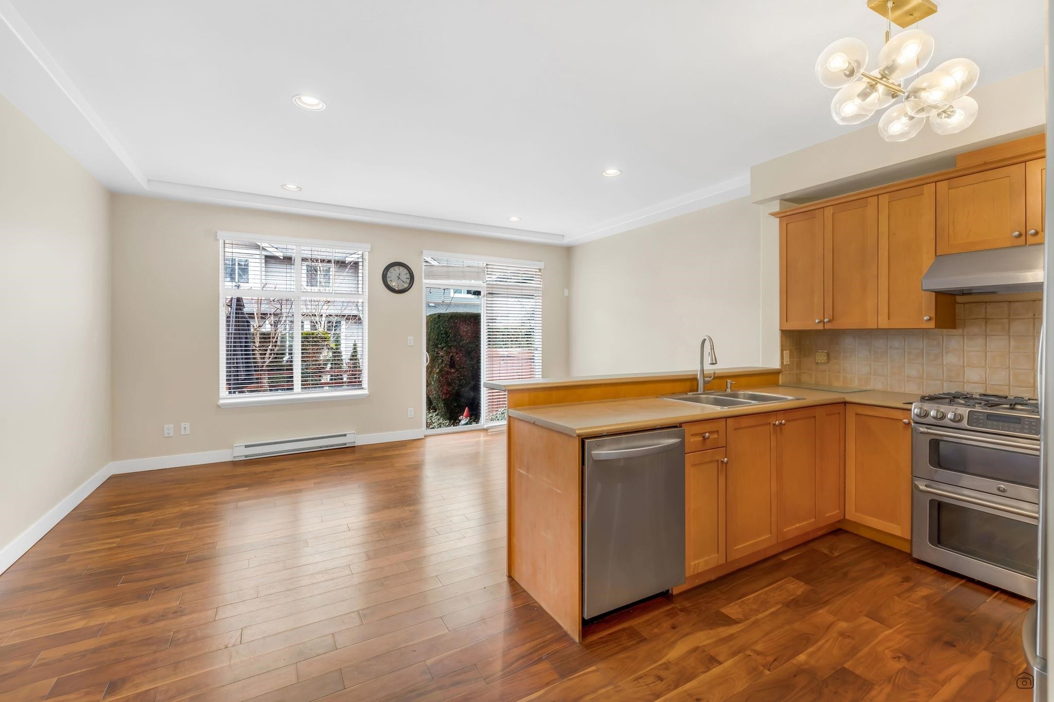 25-16760 61 Avenue, Surrey, BC