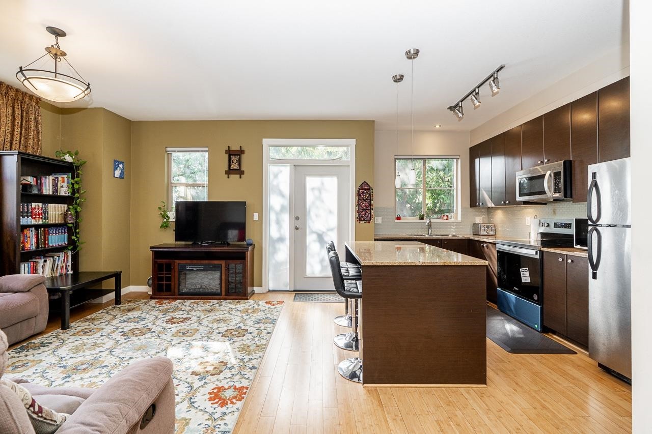 1-6033 168 Street, Surrey, BC