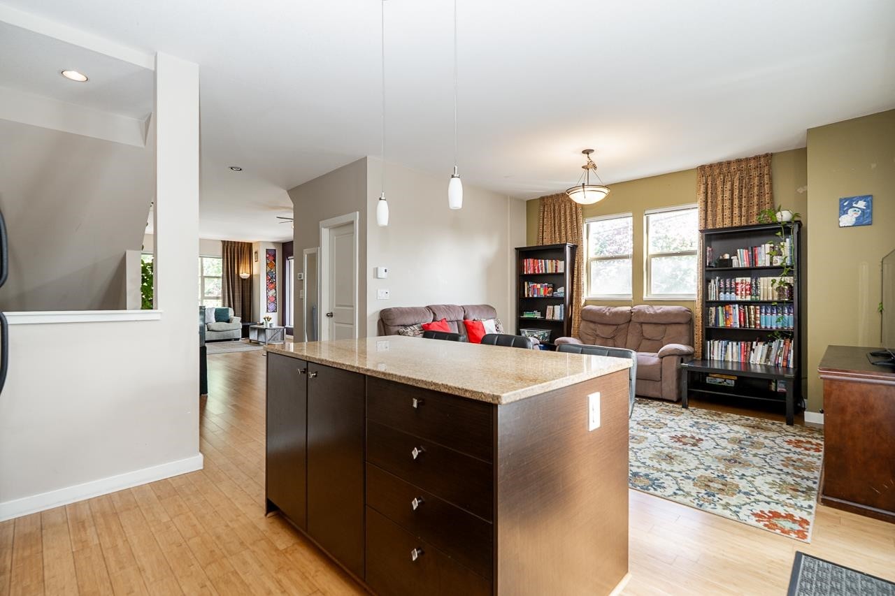 1-6033 168 Street, Surrey, BC