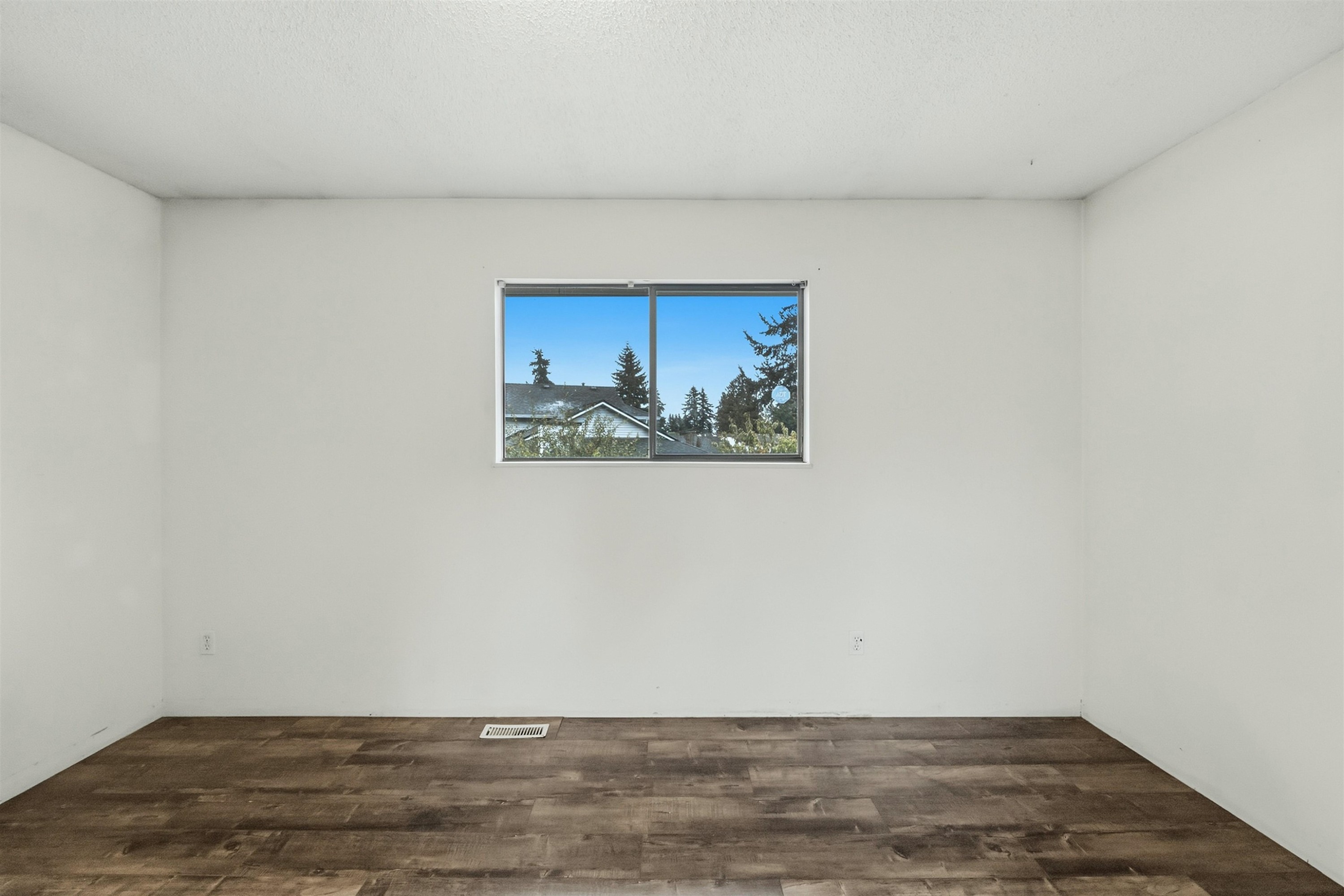 7258 140A Street, Surrey, BC