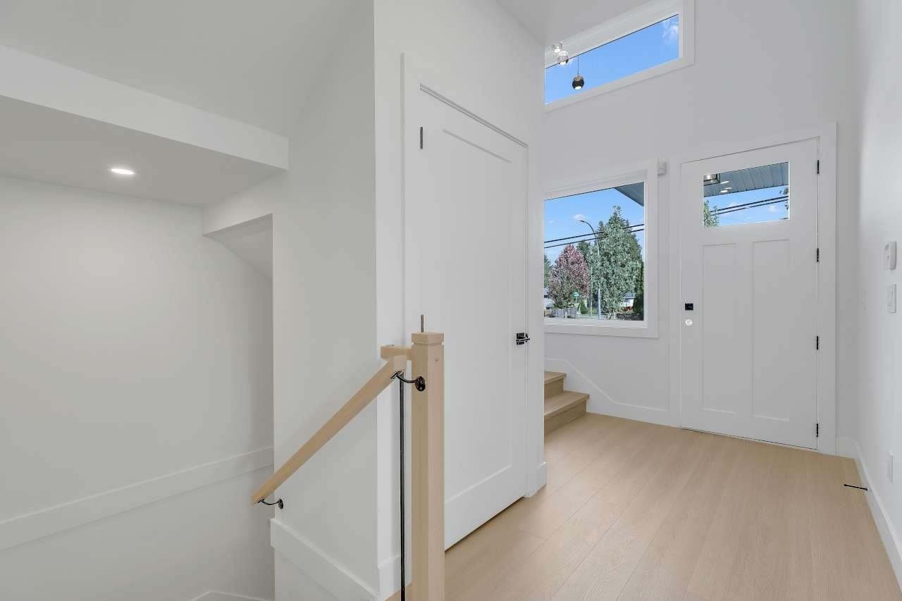 9498 118 Street, Delta, BC