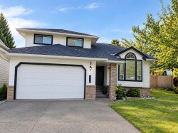 3024 Southern Crescent Abbotsford, BC V2T 5H7