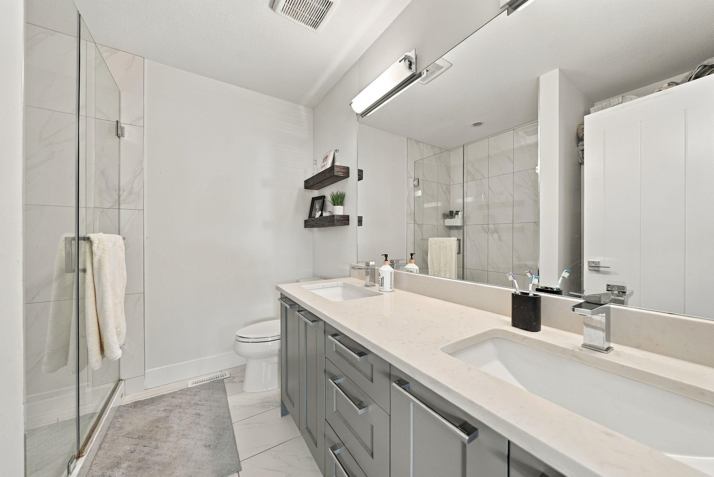 202-2277 Oak Meadows Drive, Surrey, BC
