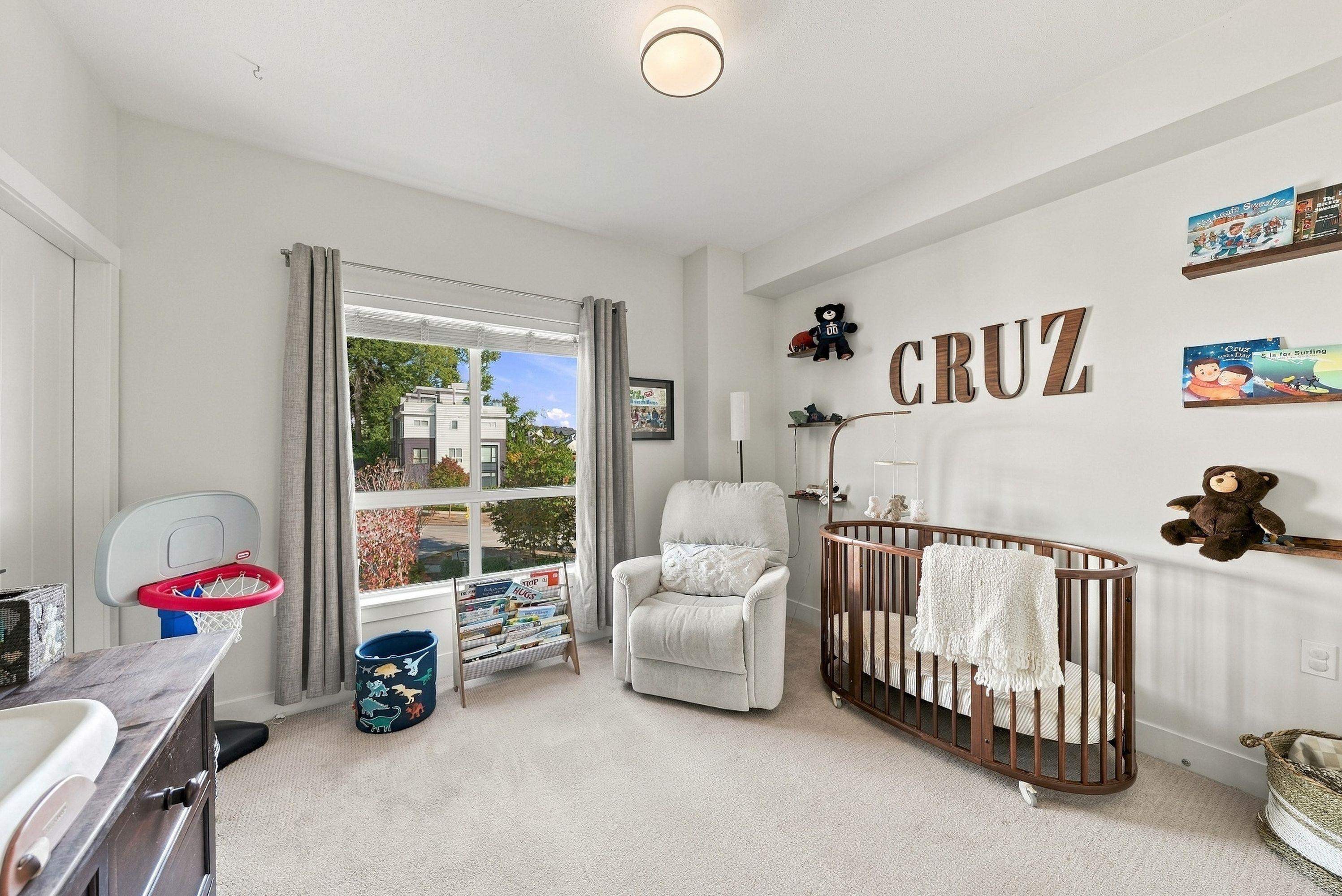 202-2277 Oak Meadows Drive, Surrey, BC