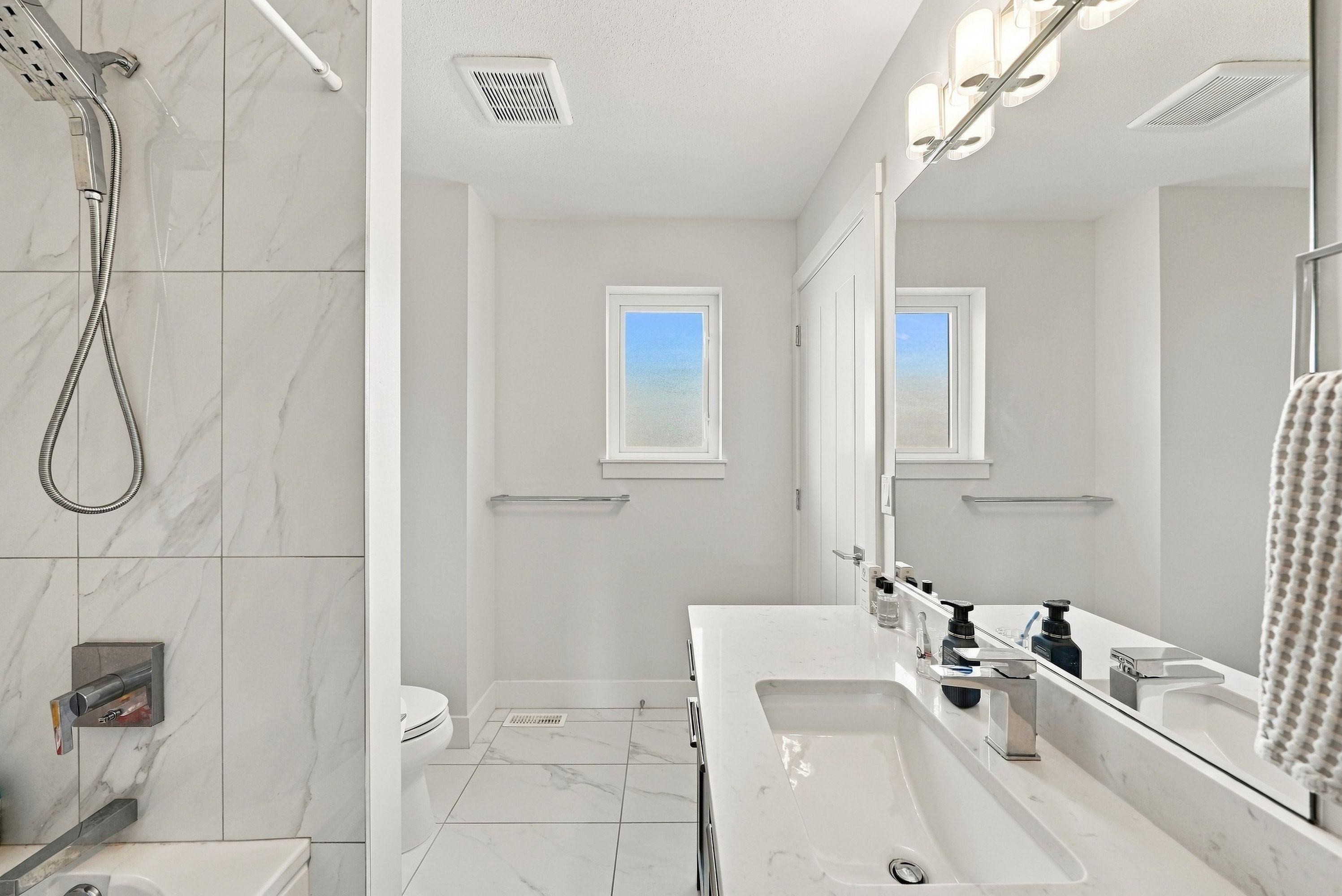 202-2277 Oak Meadows Drive, Surrey, BC