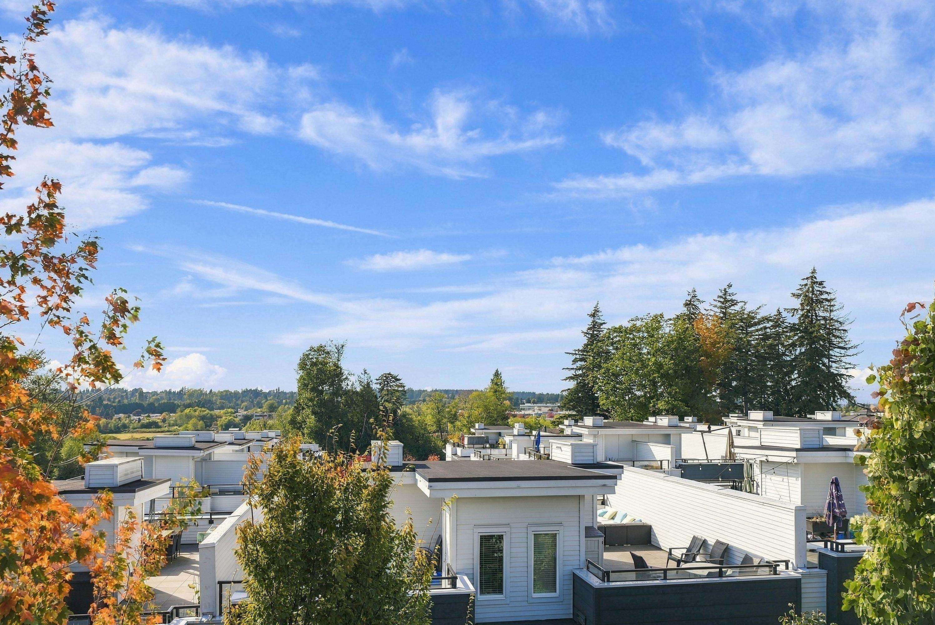 202-2277 Oak Meadows Drive, Surrey, BC