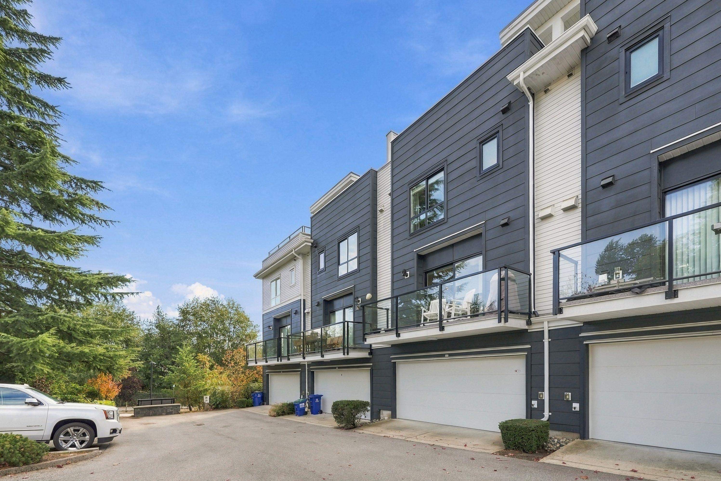 202-2277 Oak Meadows Drive, Surrey, BC