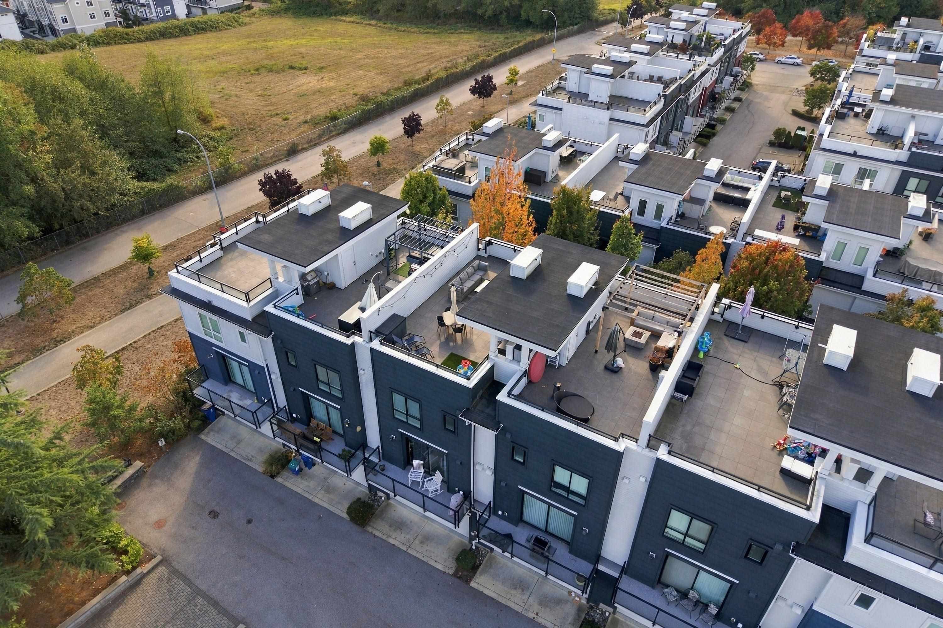 202-2277 Oak Meadows Drive, Surrey, BC