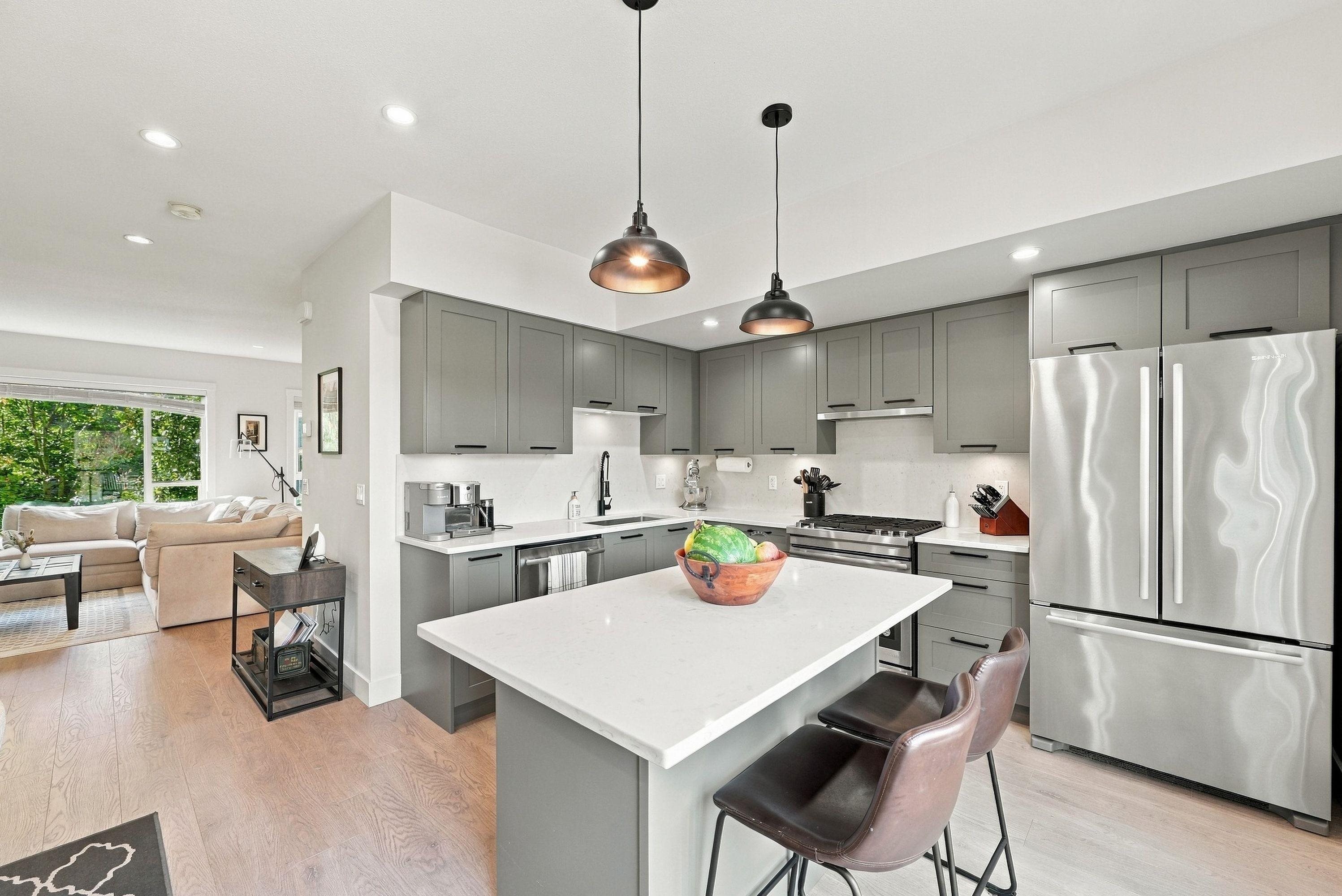 202-2277 Oak Meadows Drive, Surrey, BC