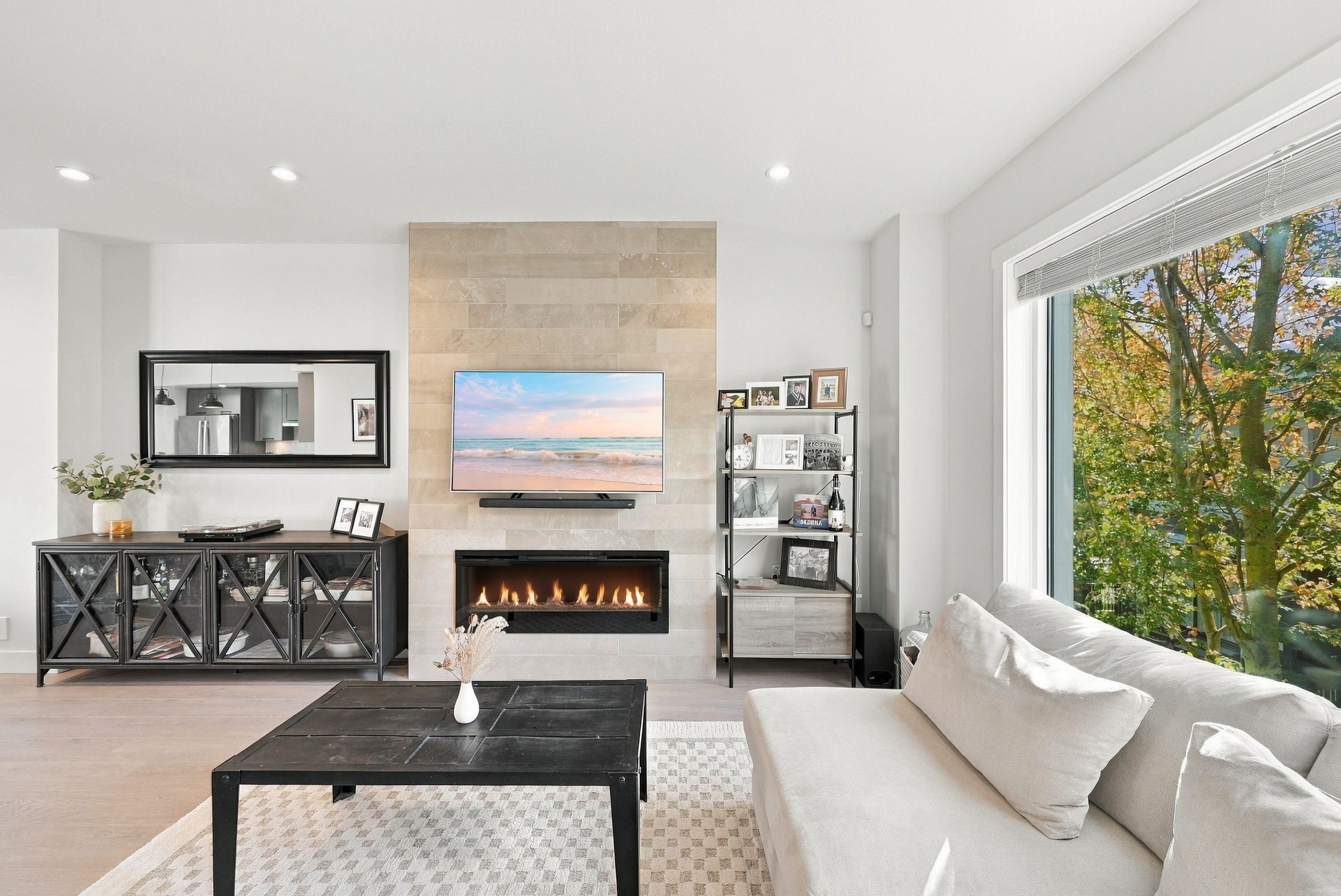 202-2277 Oak Meadows Drive, Surrey, BC