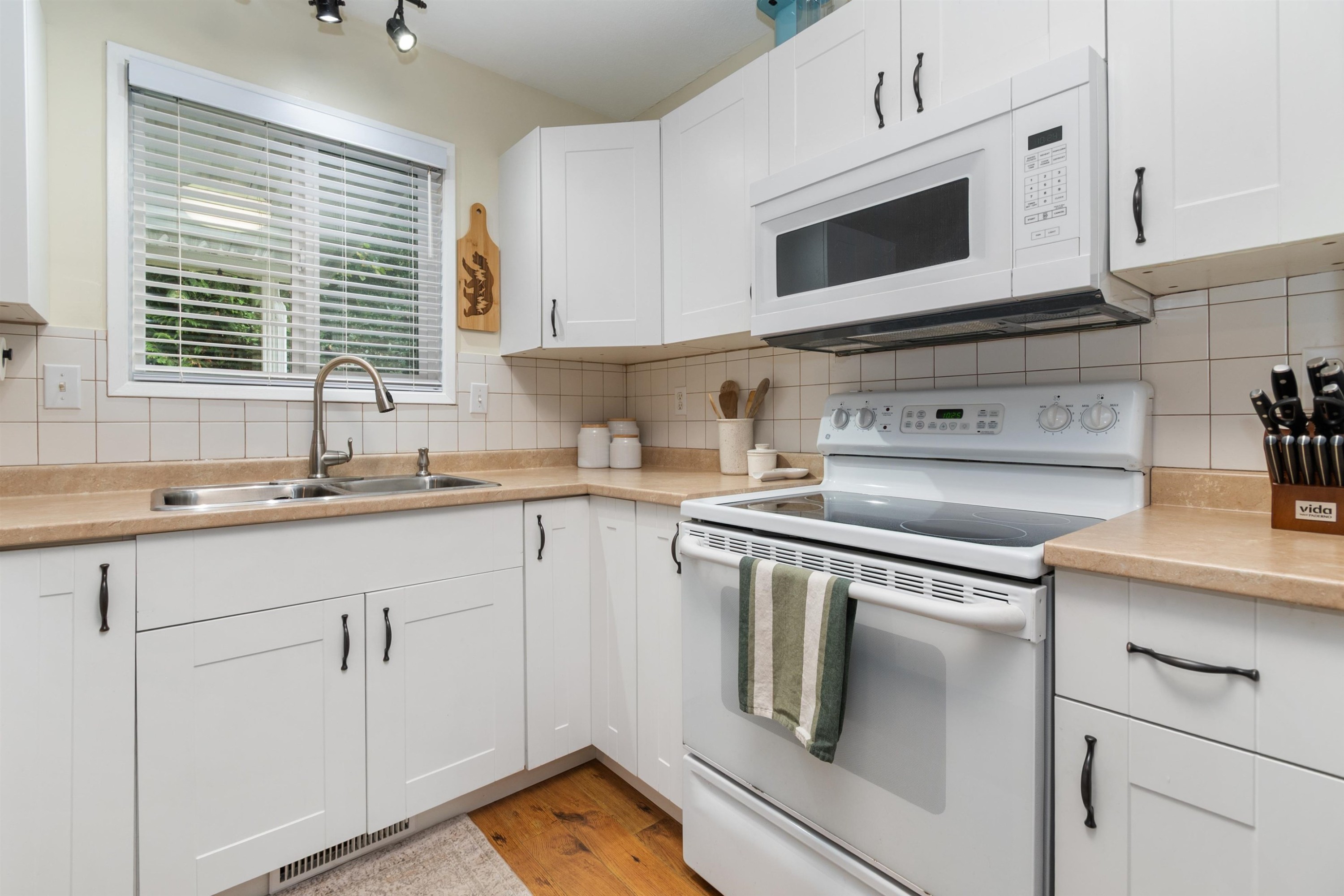 20-3350 Elmwood Drive, Abbotsford, BC