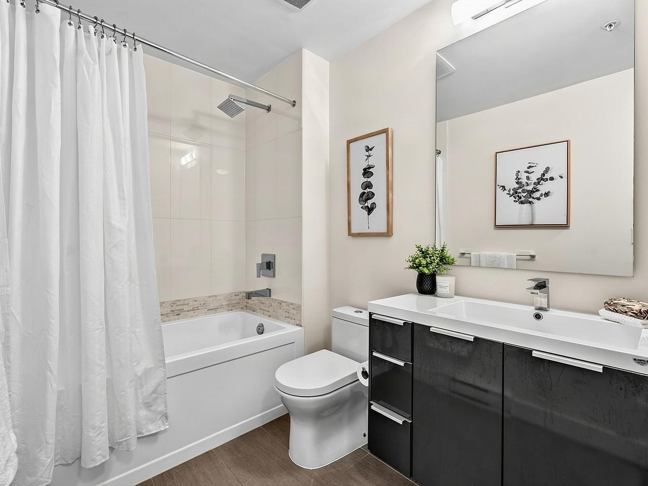 202-16398 64 Avenue, Surrey, BC