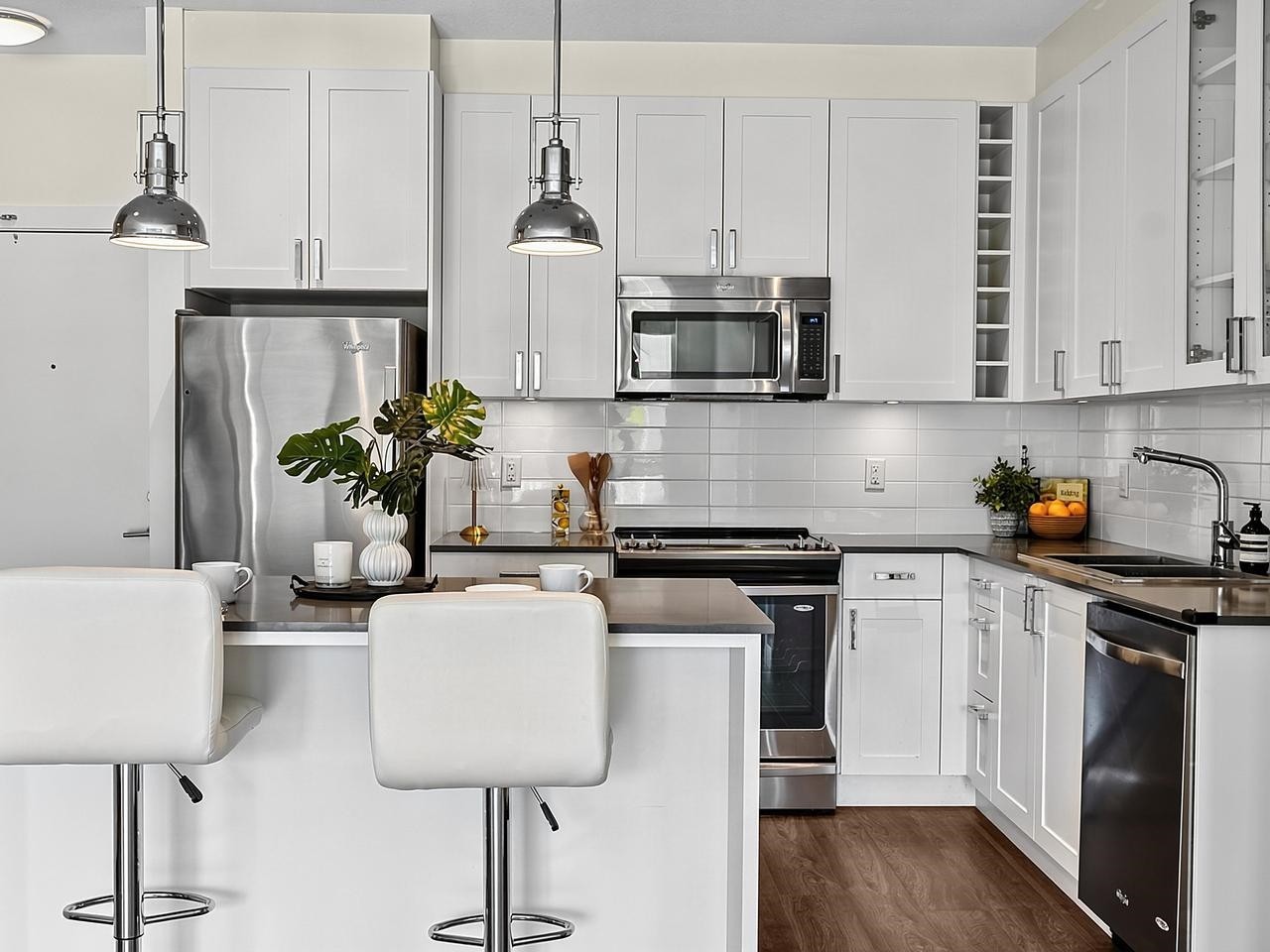 202-16398 64 Avenue, Surrey, BC