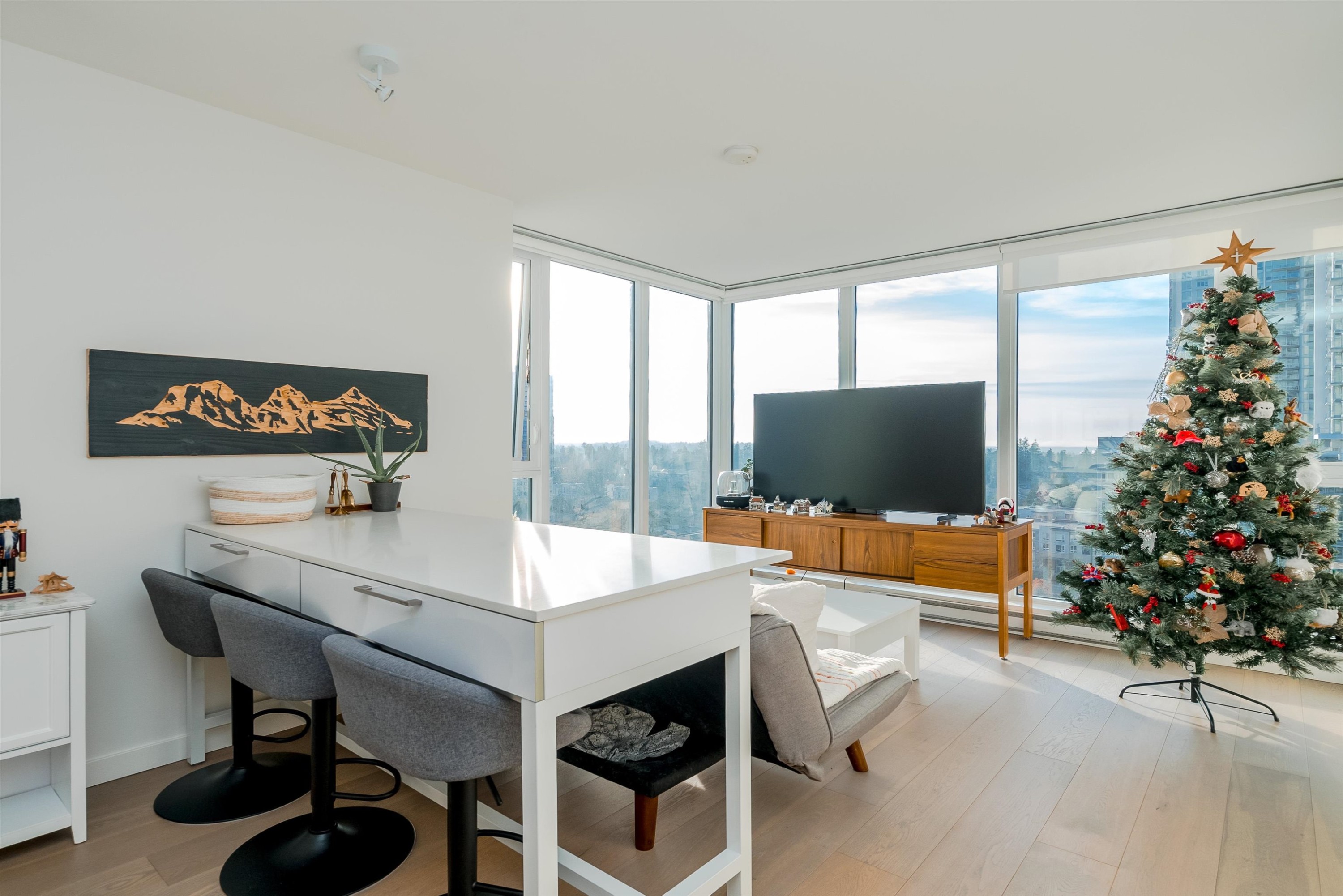 1802-13438 Central Avenue, Surrey, BC