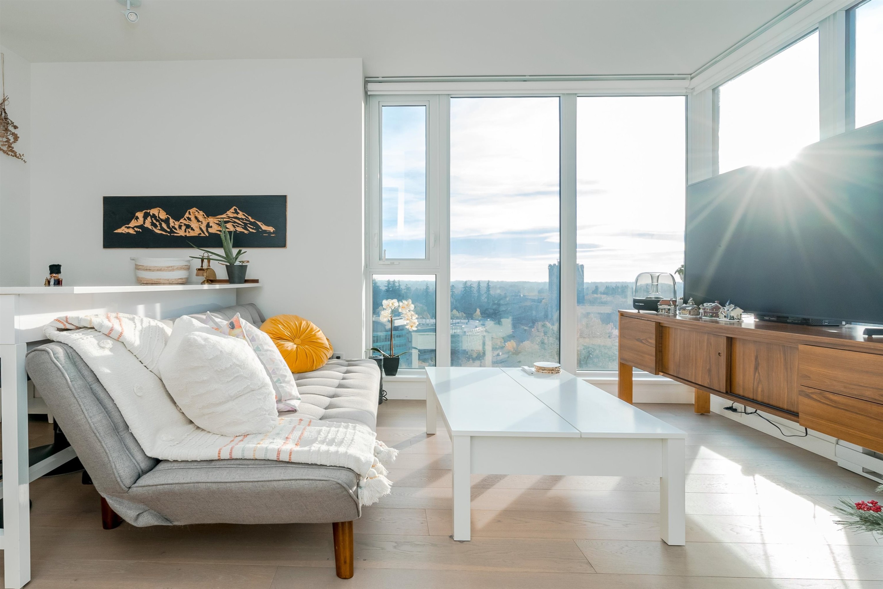 1802-13438 Central Avenue, Surrey, BC