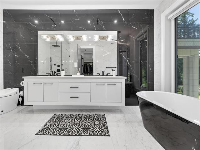 21136 42 Avenue, Langley, BC
