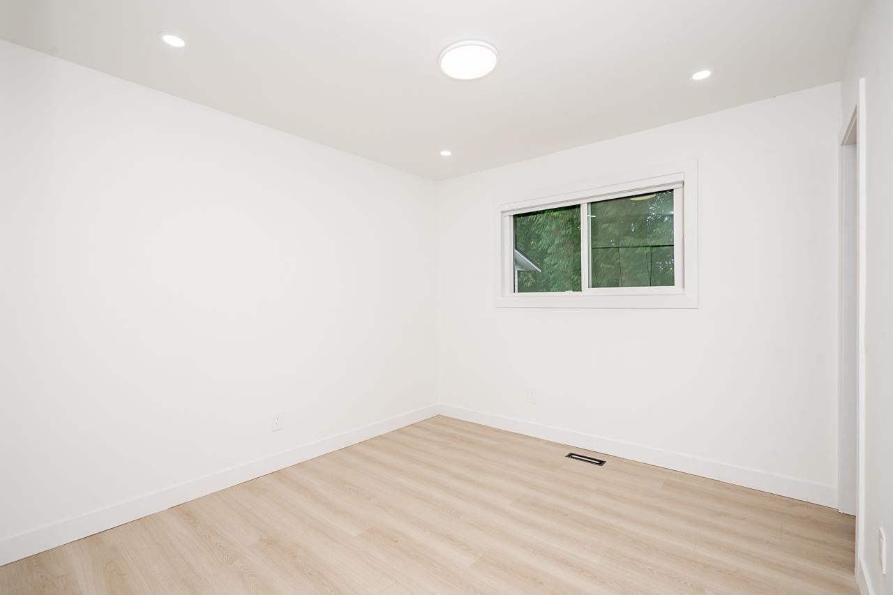 6738 128B Street, Surrey, BC