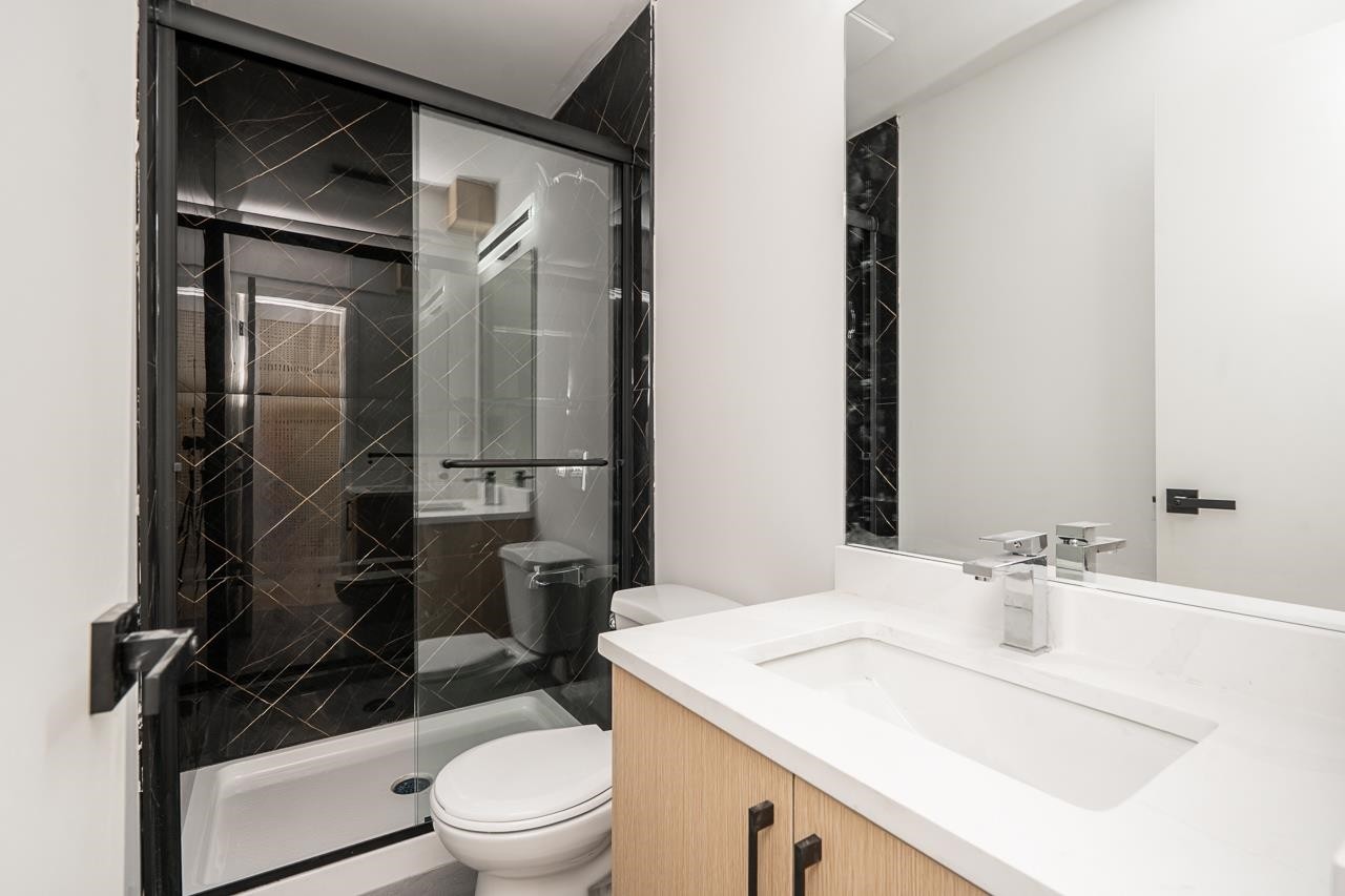 6738 128B Street, Surrey, BC