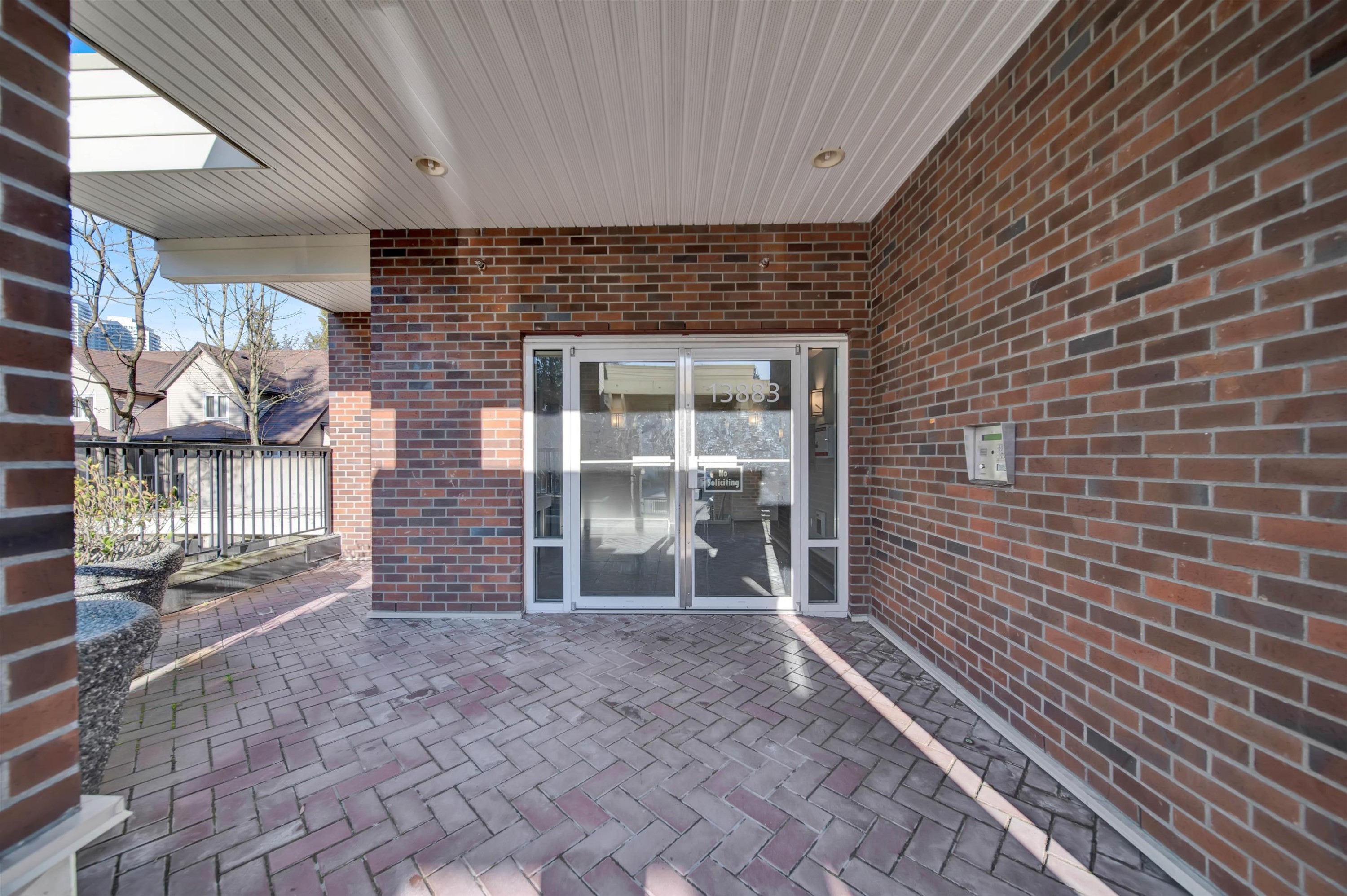 201-13883 Laurel Drive, Surrey, BC