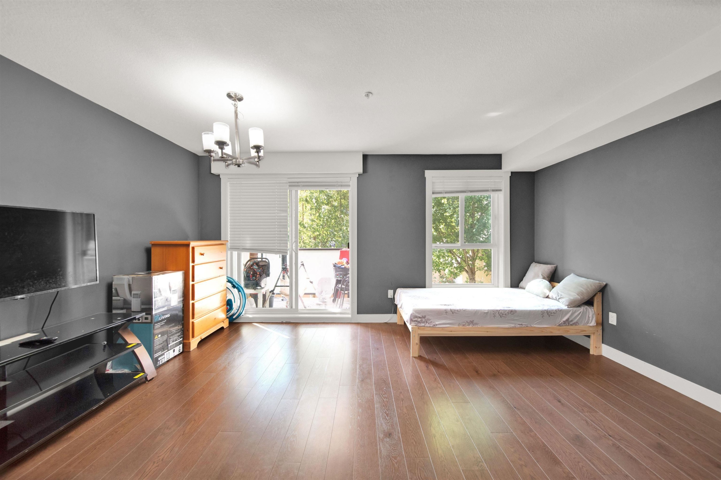 201-13883 Laurel Drive, Surrey, BC