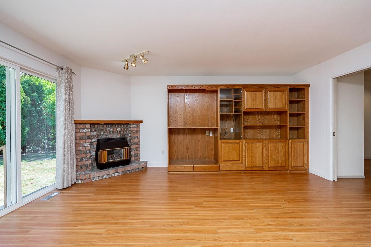 6128 185B Street, Surrey, BC
