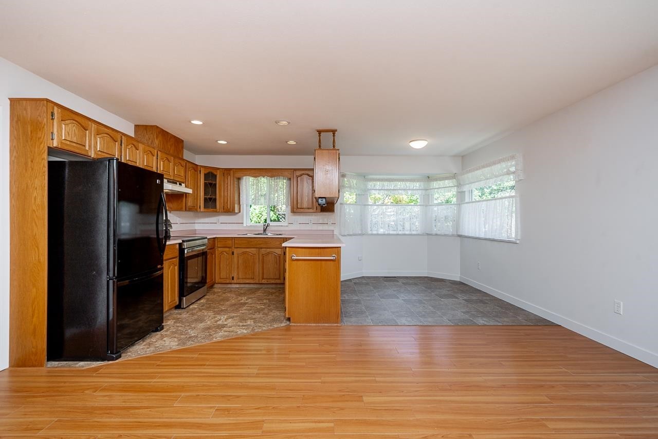 6128 185B Street, Surrey, BC