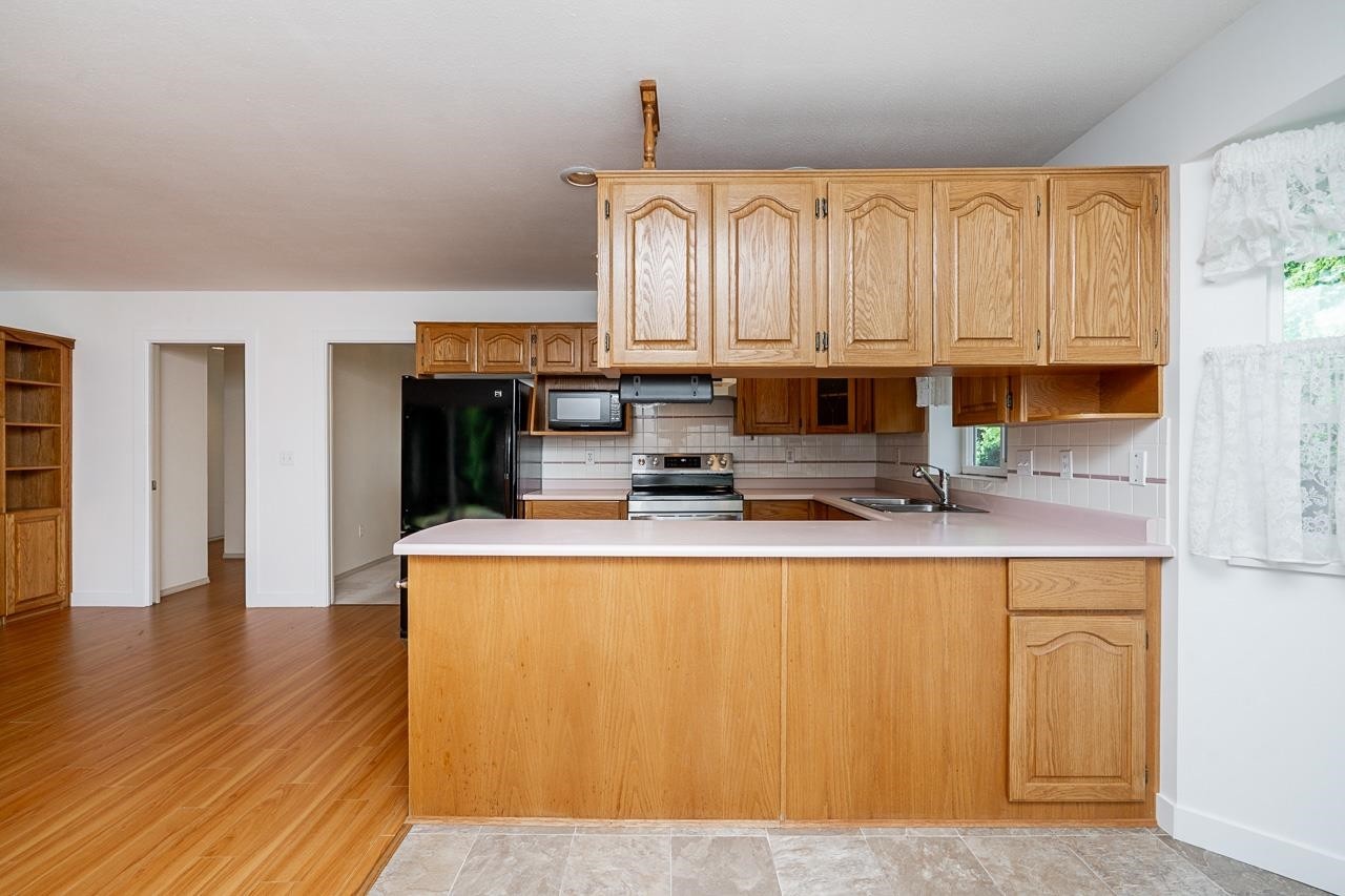 6128 185B Street, Surrey, BC