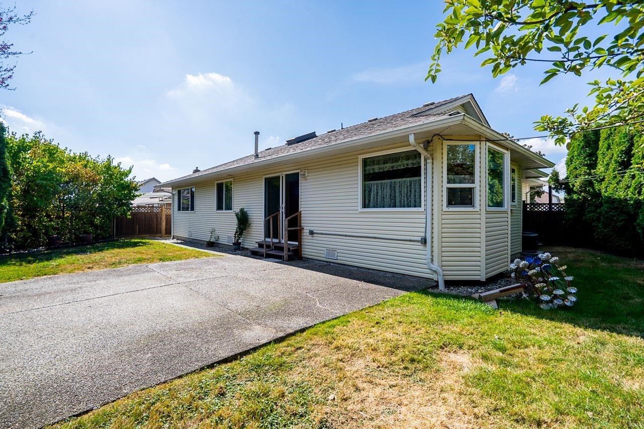 6128 185B Street, Surrey, BC
