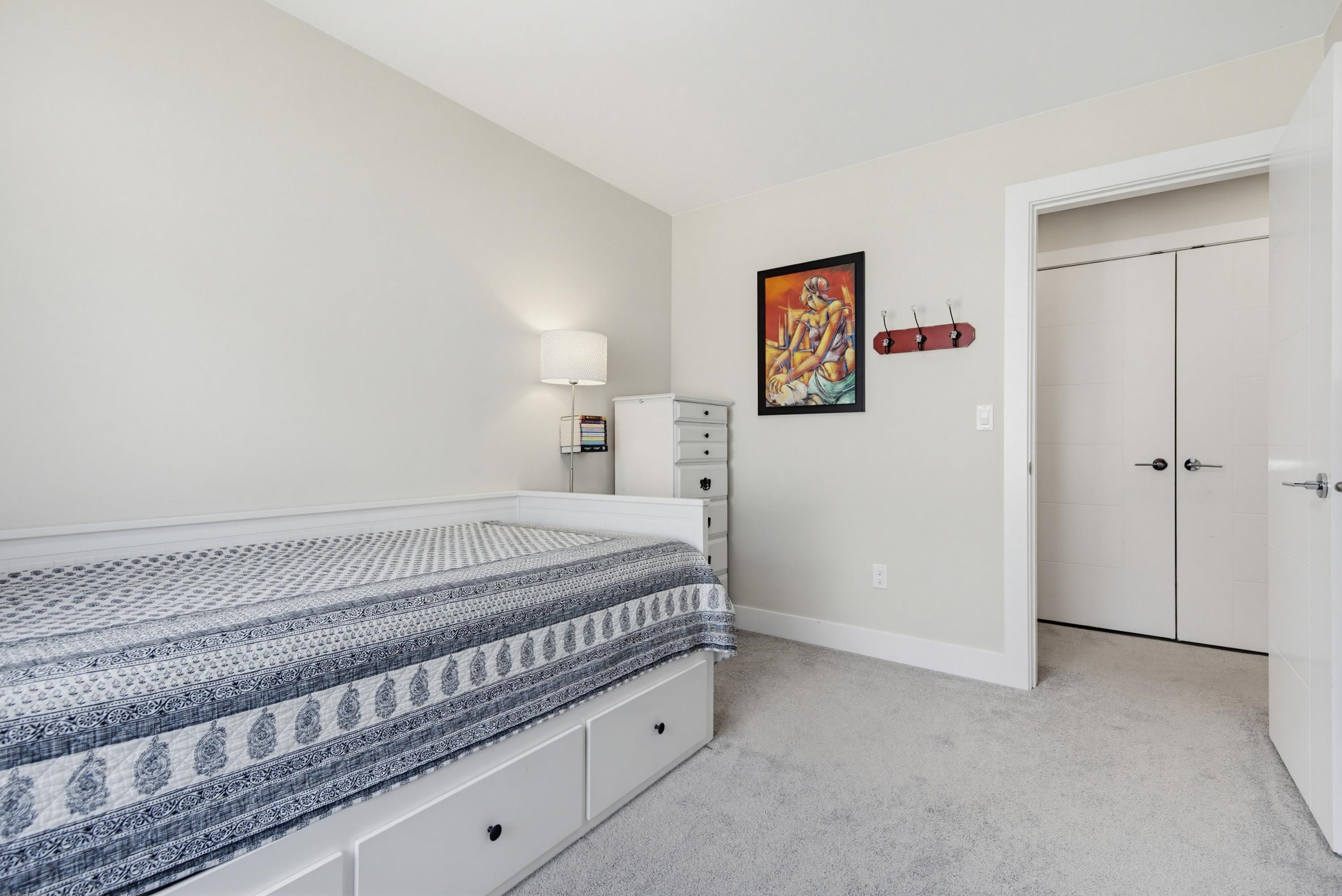 53-19501 74 Avenue, Surrey, BC