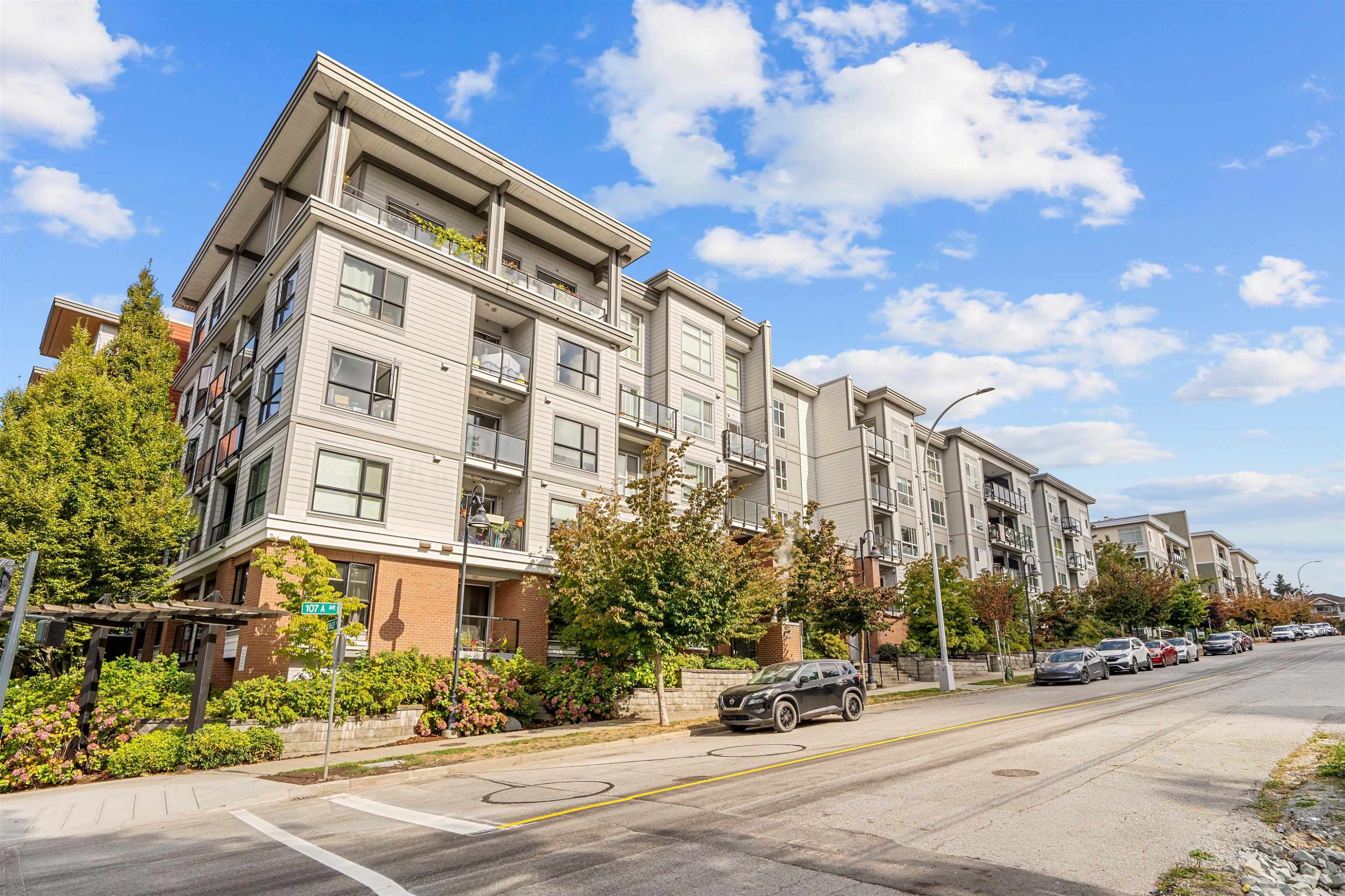 422-13733 107A Avenue, Surrey, BC