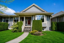 3-15425 Rosemary Heights Crescent Surrey, BC V3Z 0S7