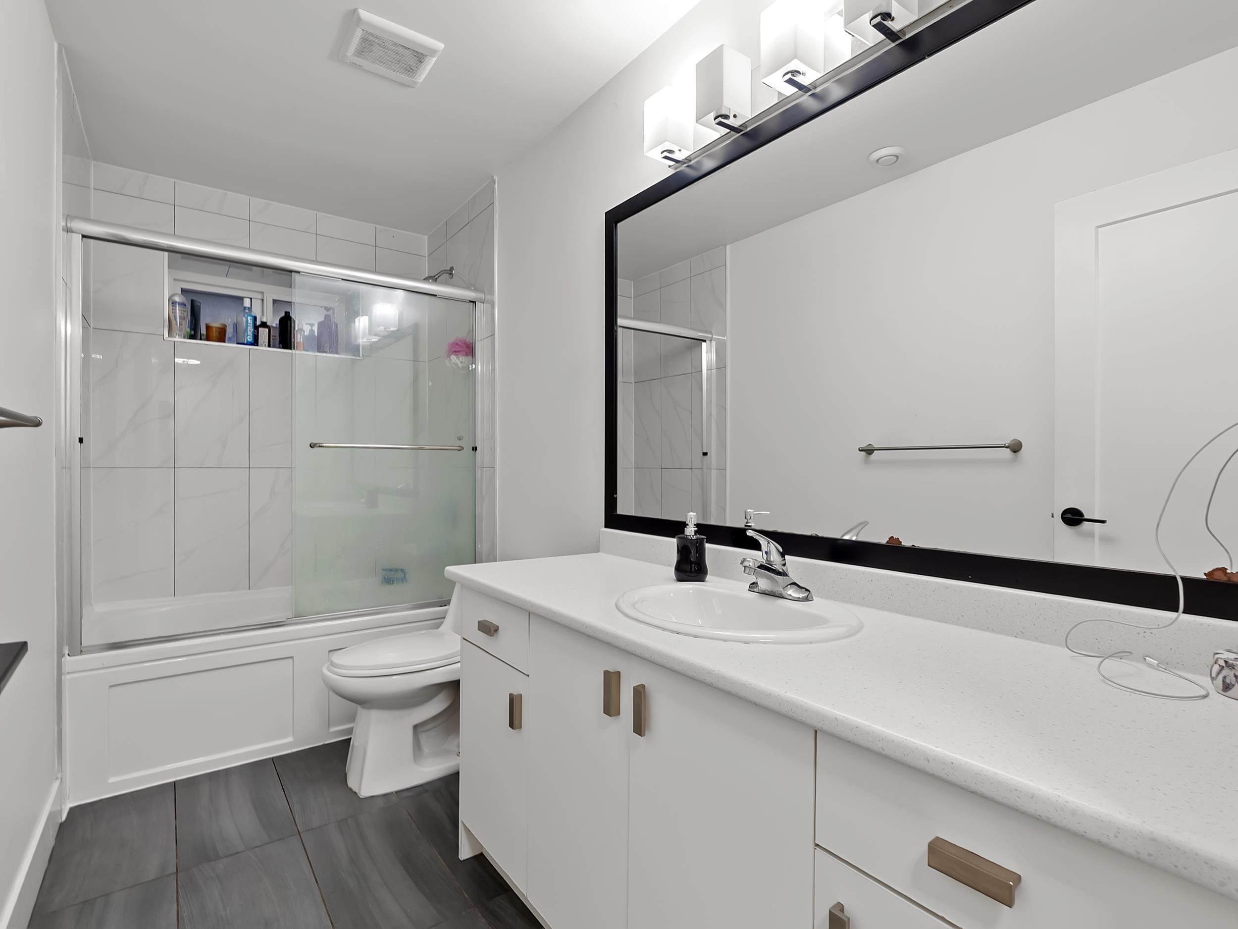 14002 60A Avenue, Surrey, BC