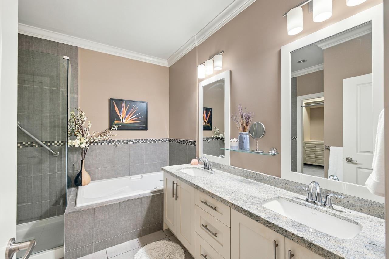 72-350 174 Street, Surrey, BC