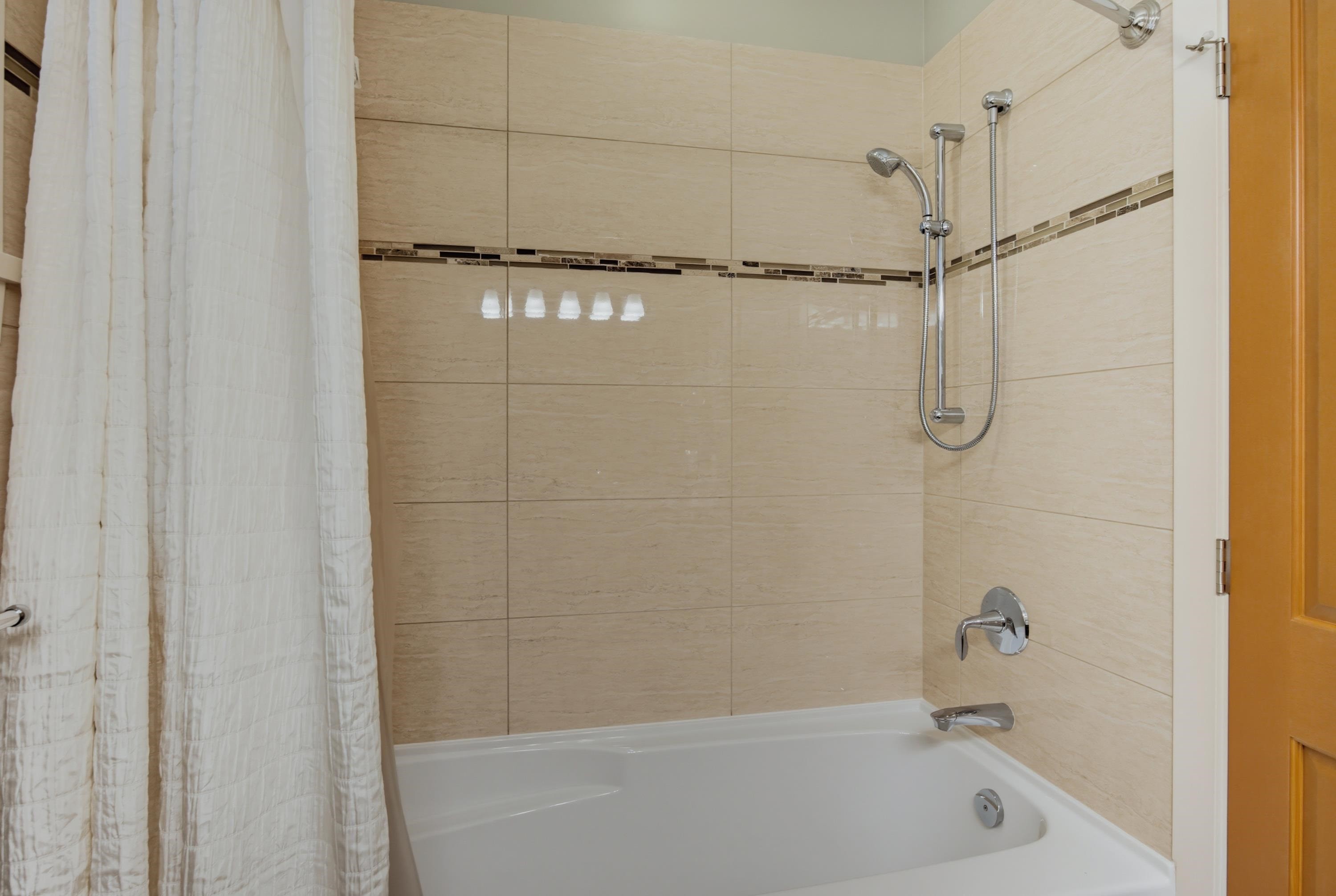 122-8068 207 Street, Langley, BC