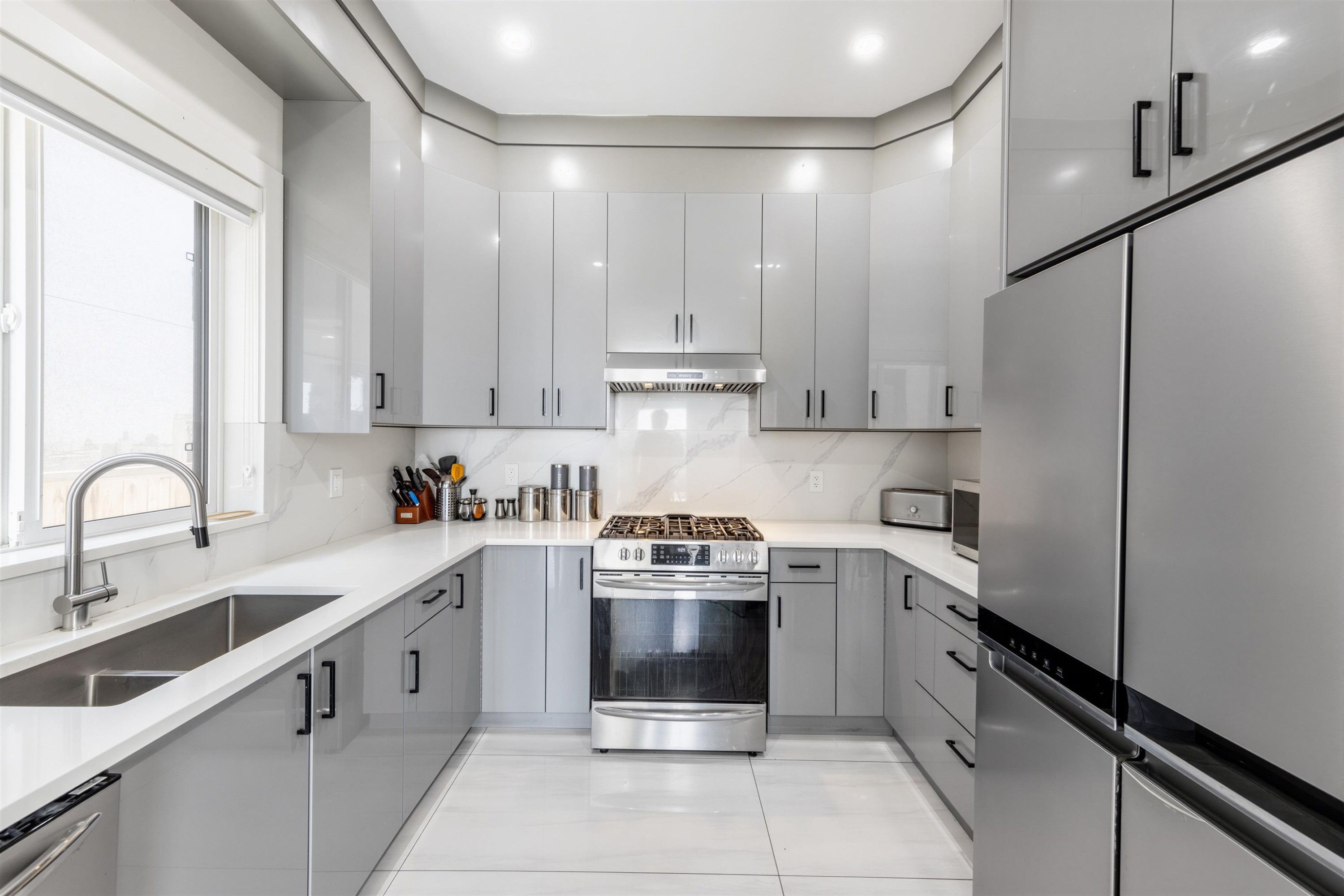 17018 57 Avenue, Surrey, BC