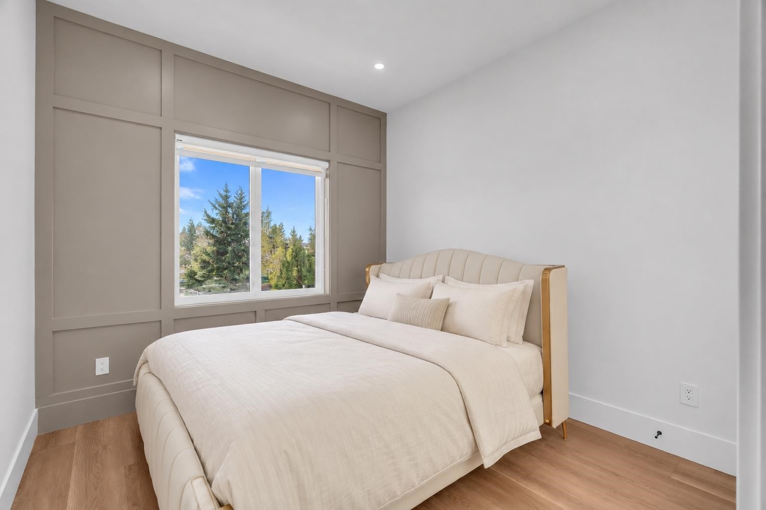 102-11410 139 Street, Surrey, BC
