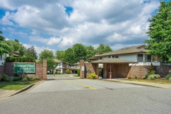 137-15153 98 Avenue Surrey, BC V3R 9M8