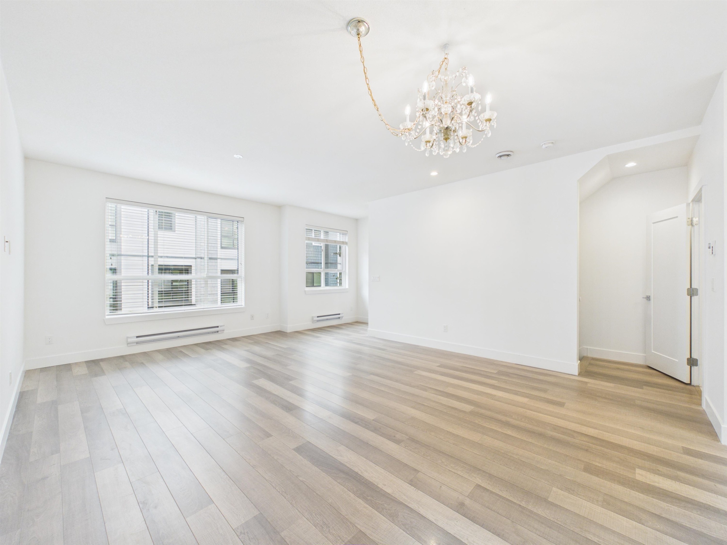 13-16760 25 Avenue, Surrey, BC