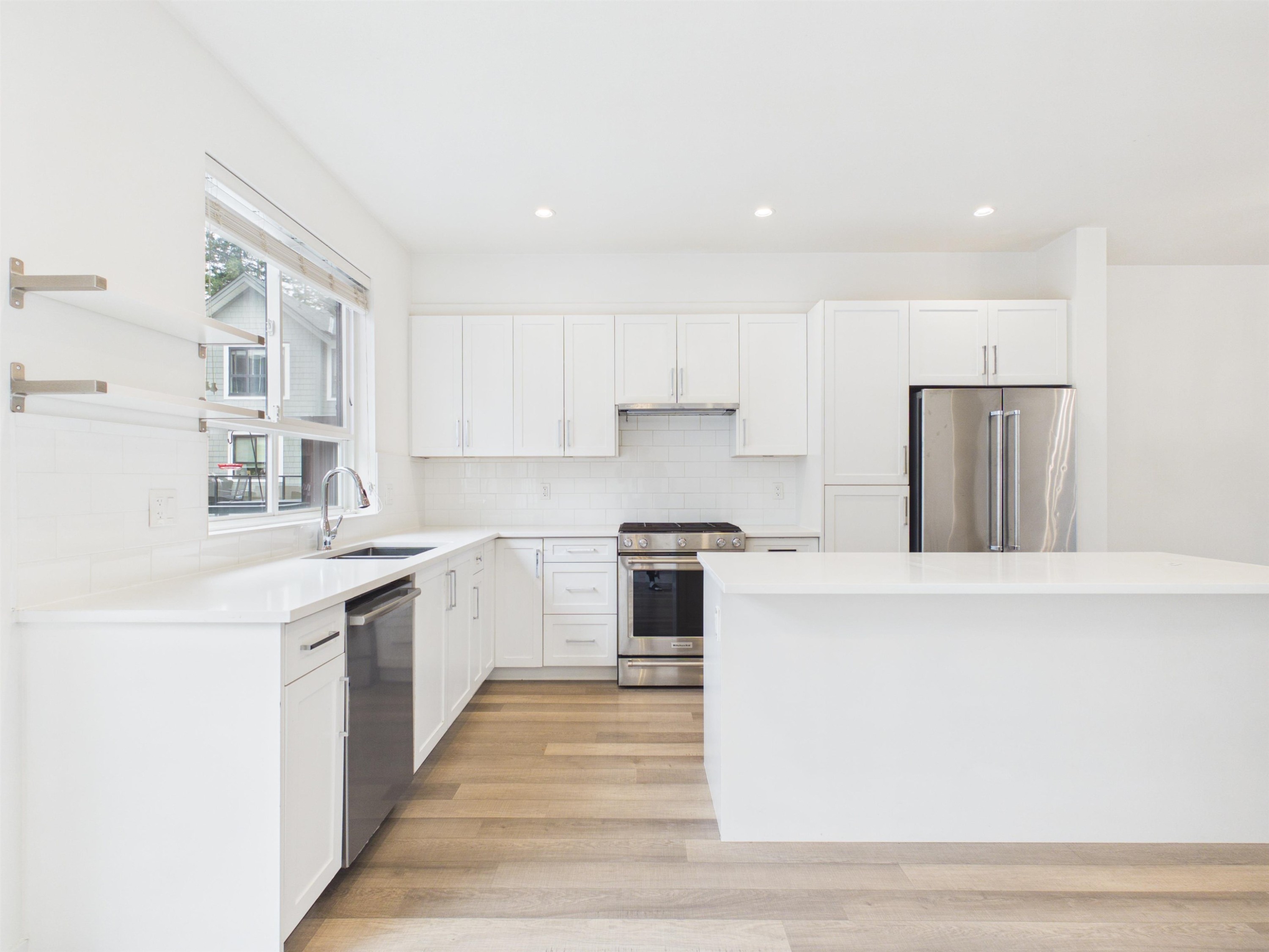 13-16760 25 Avenue, Surrey, BC