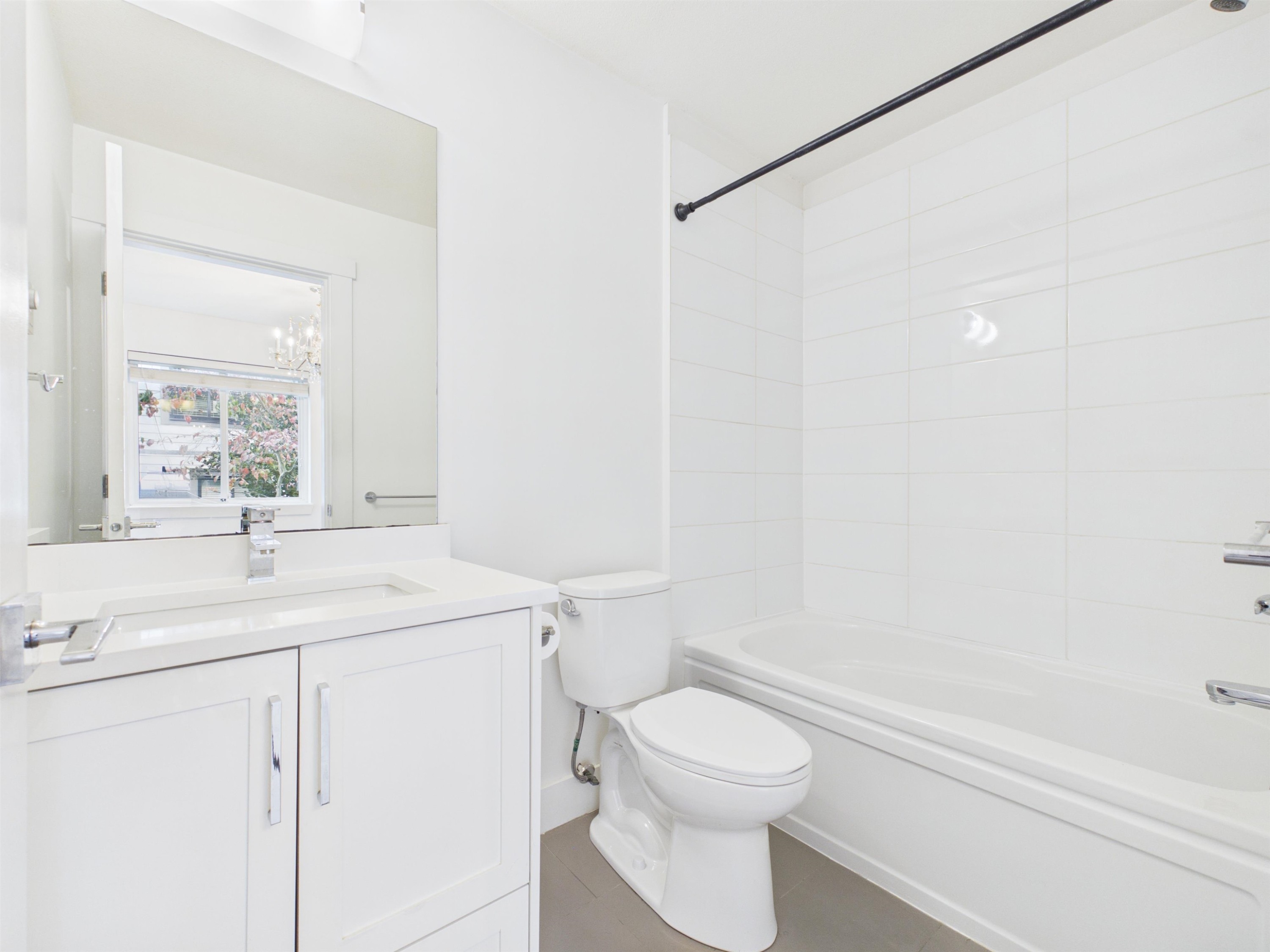 13-16760 25 Avenue, Surrey, BC