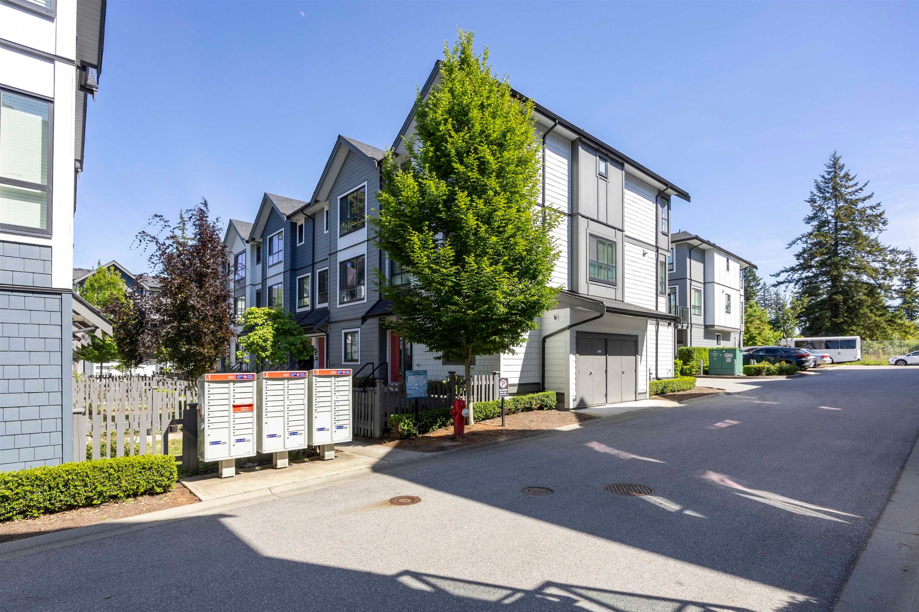 13-16760 25 Avenue, Surrey, BC